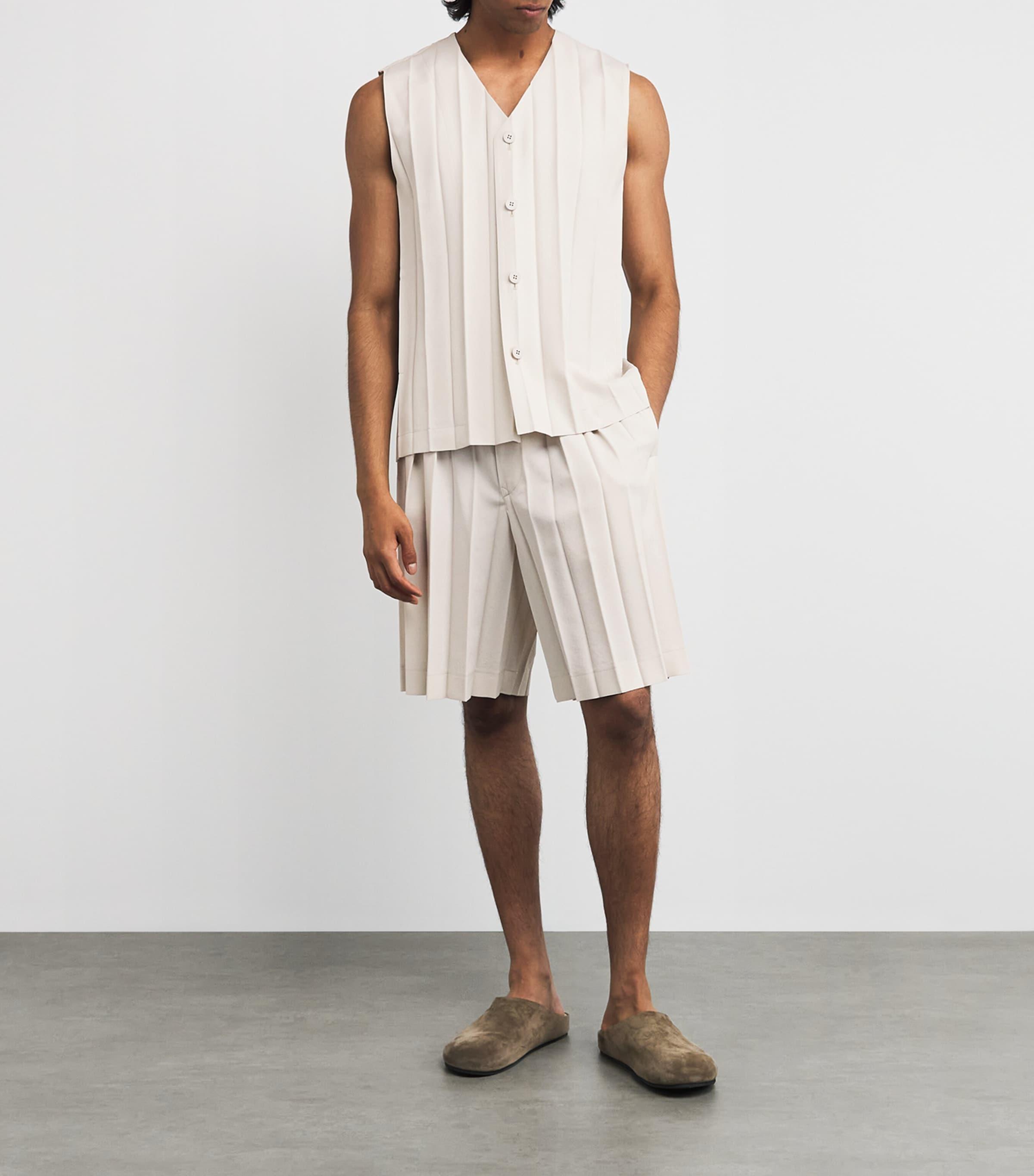 Homme Plissé Issey Miyake Pleated Edge Ensemble Shorts in White 
