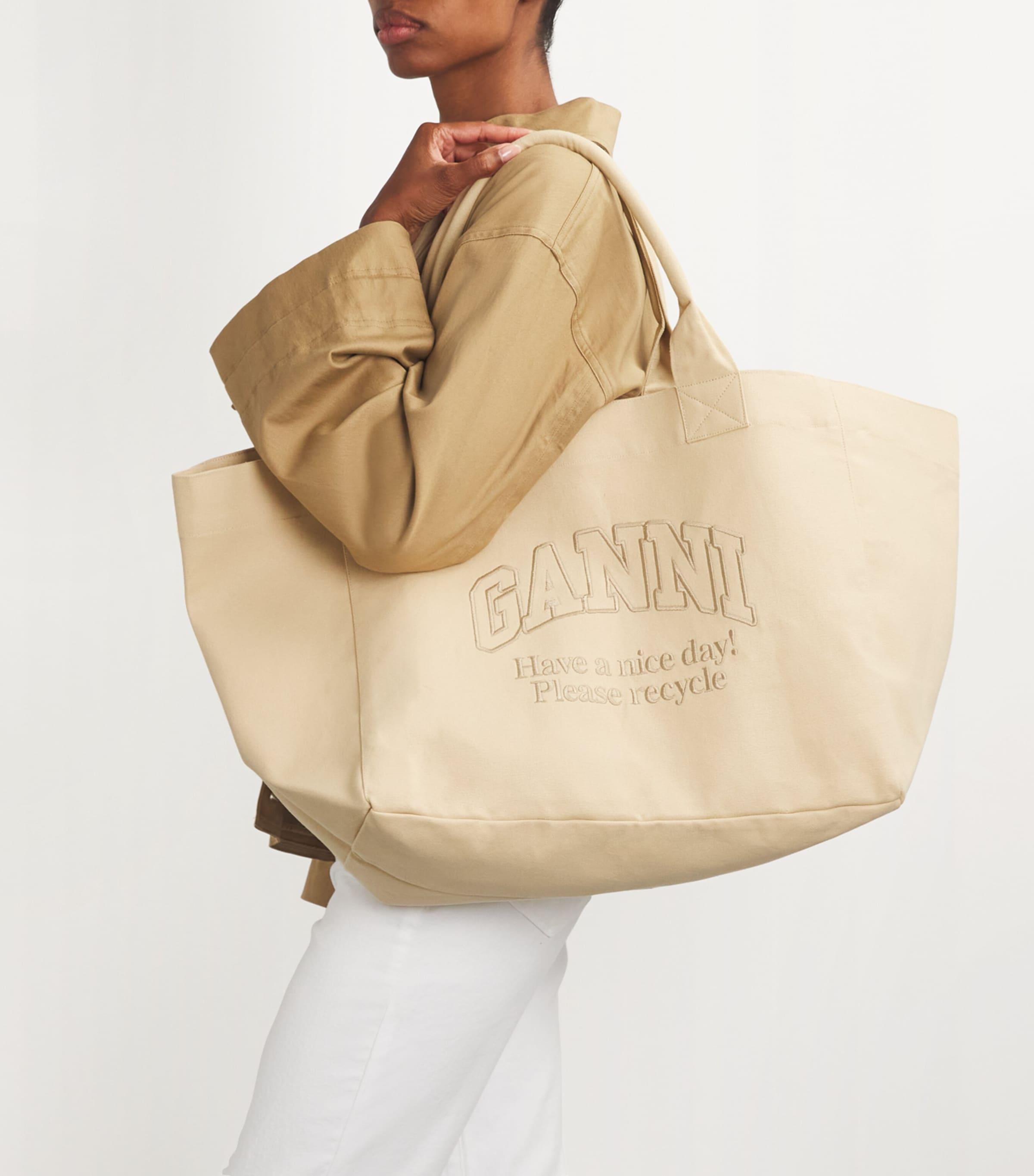 GANNI (ガニー)正規品/関税送料込み Logo canvas large tote bag GANNI (ガニー)正規品/関税送料込み Logo canvas large tote bag