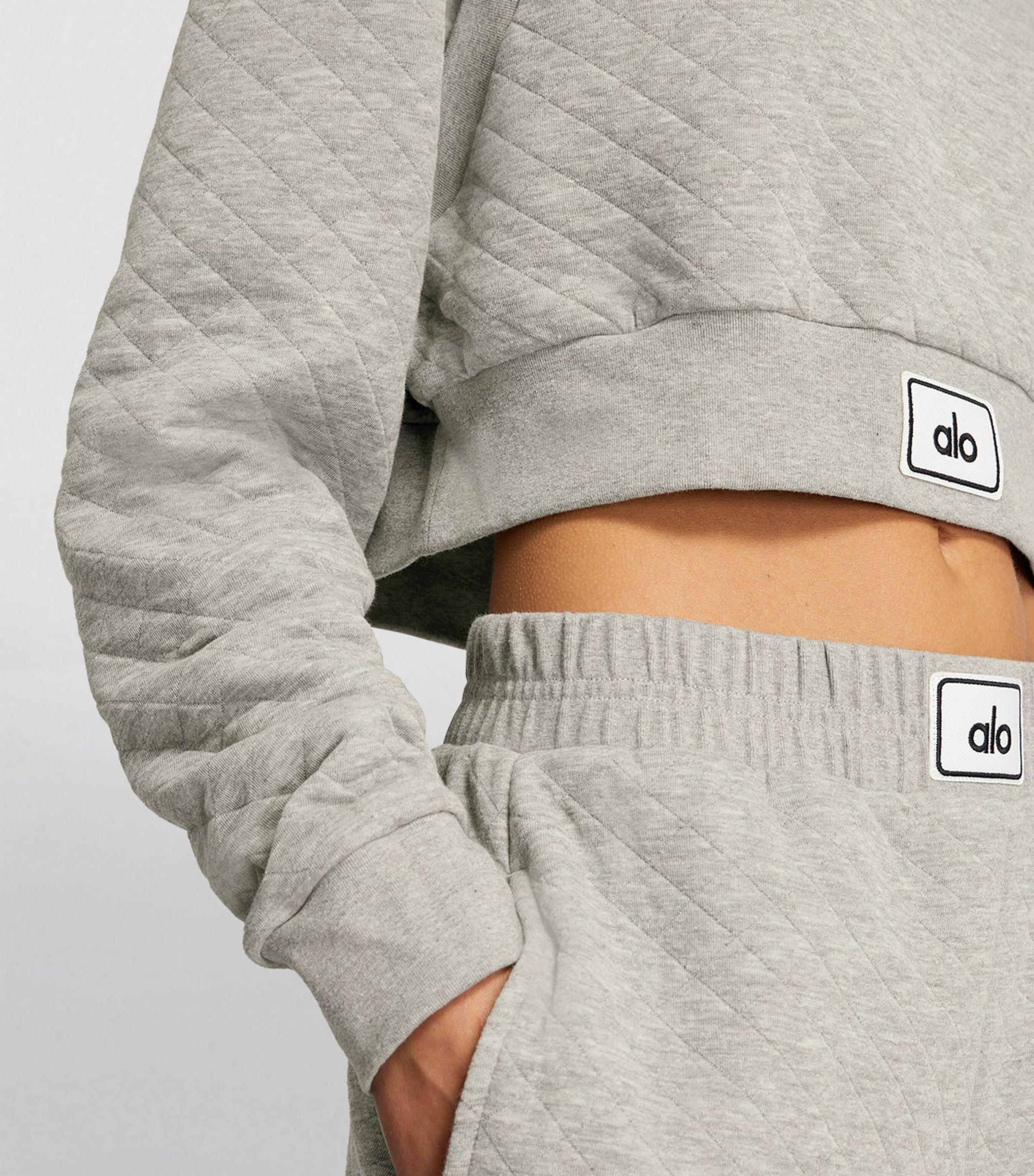 Alo Yoga Cropped Quilted Arena Hoodie in Gray | Lyst