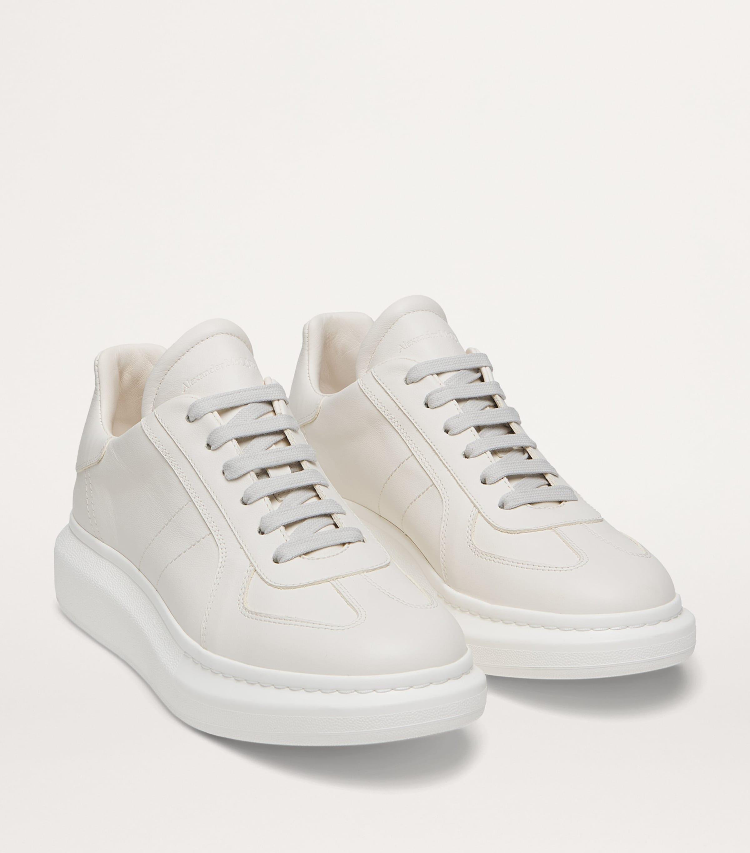 Alexander mcqueen trainers nude deals