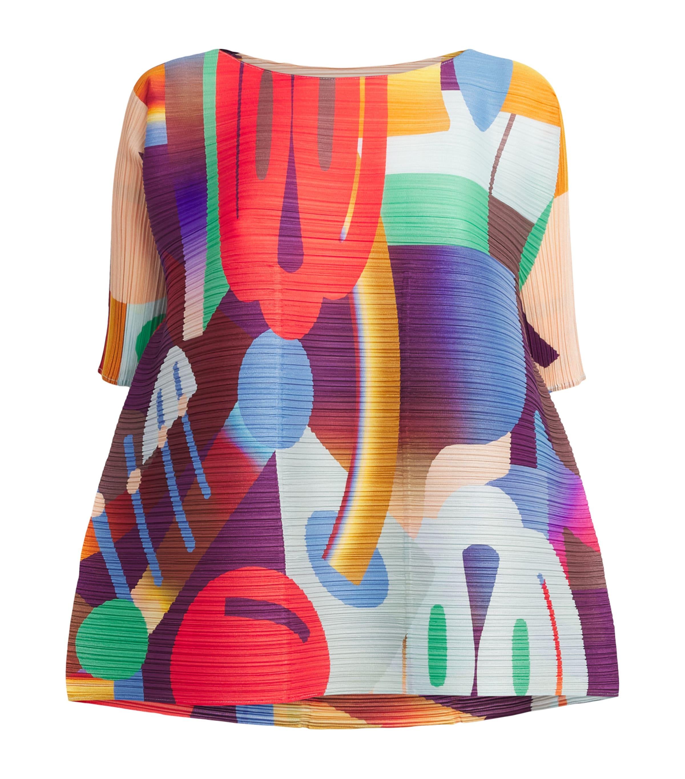 Pleats Please Issey Miyake Pleated Playground T-Shirt in Red | Lyst