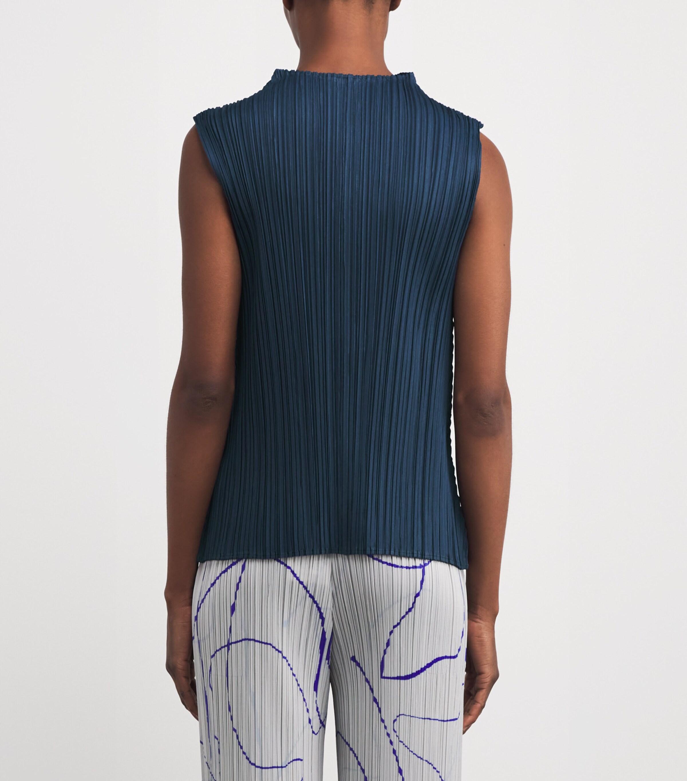 Pleats Please Issey Miyake Sleeveless and tank tops for