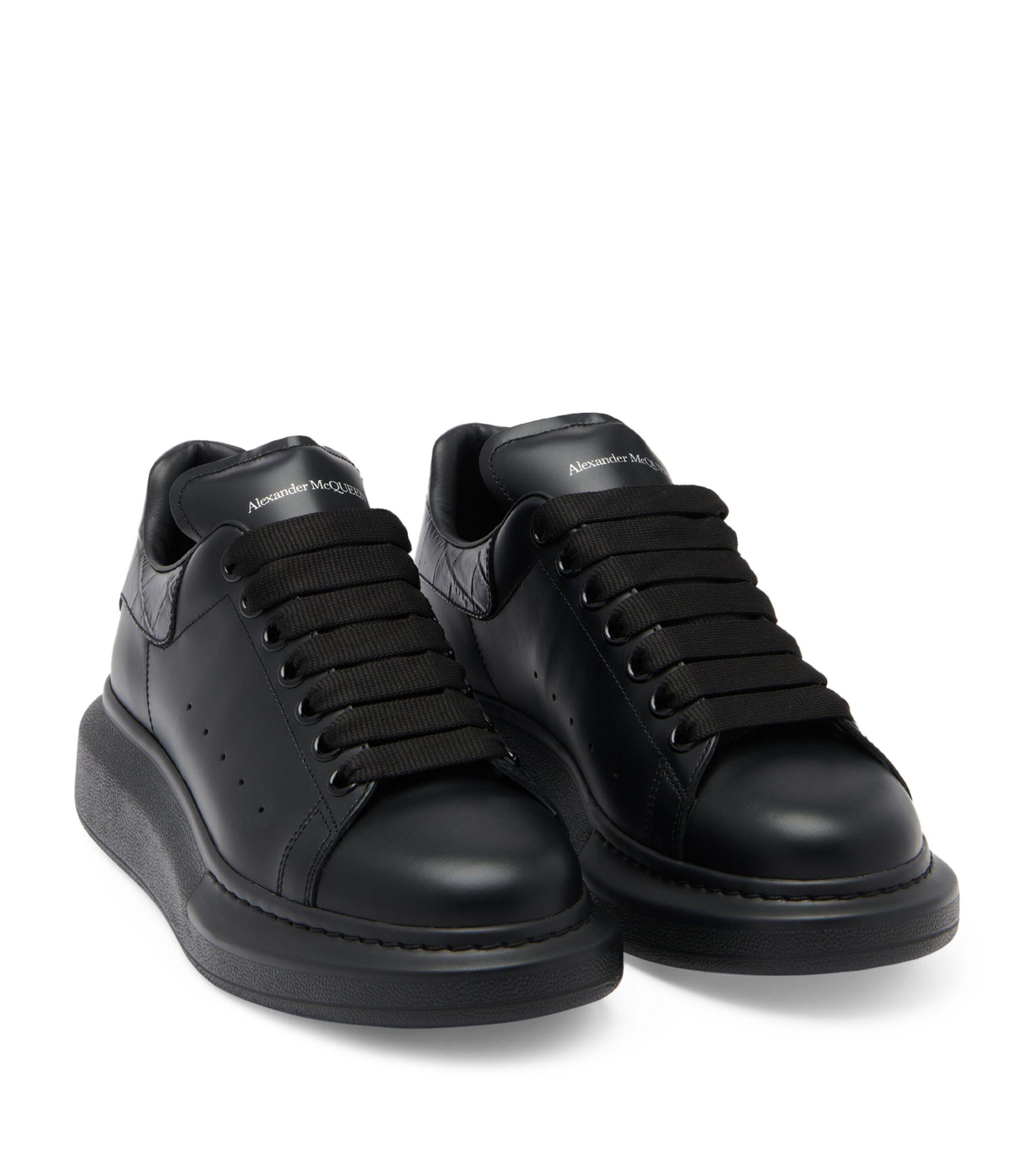 Oversized leather sneakers in black - Alexander Mc Queen