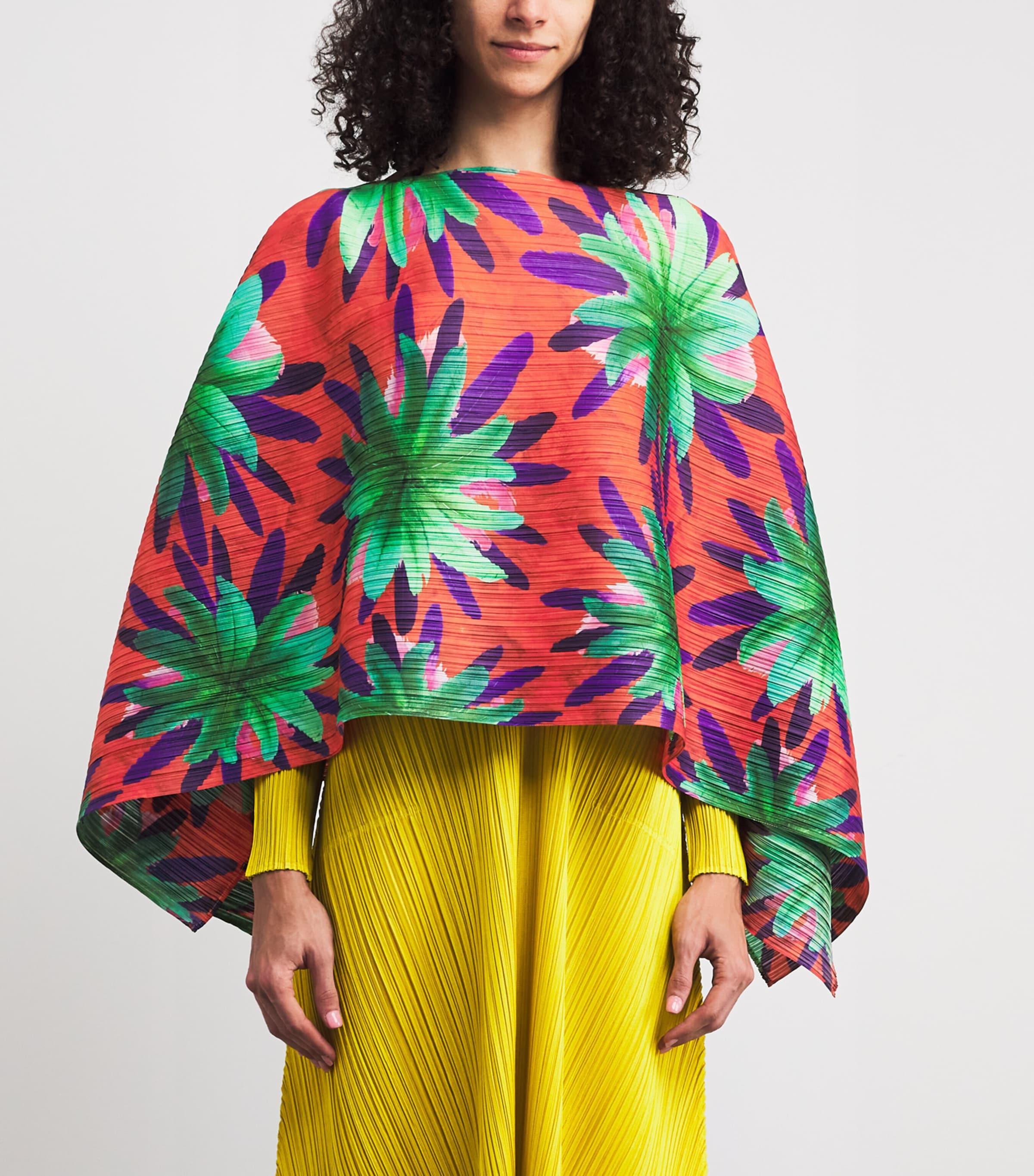 Pleats Please Issey Miyake Carnival Sleeveless Top in Red | Lyst UK