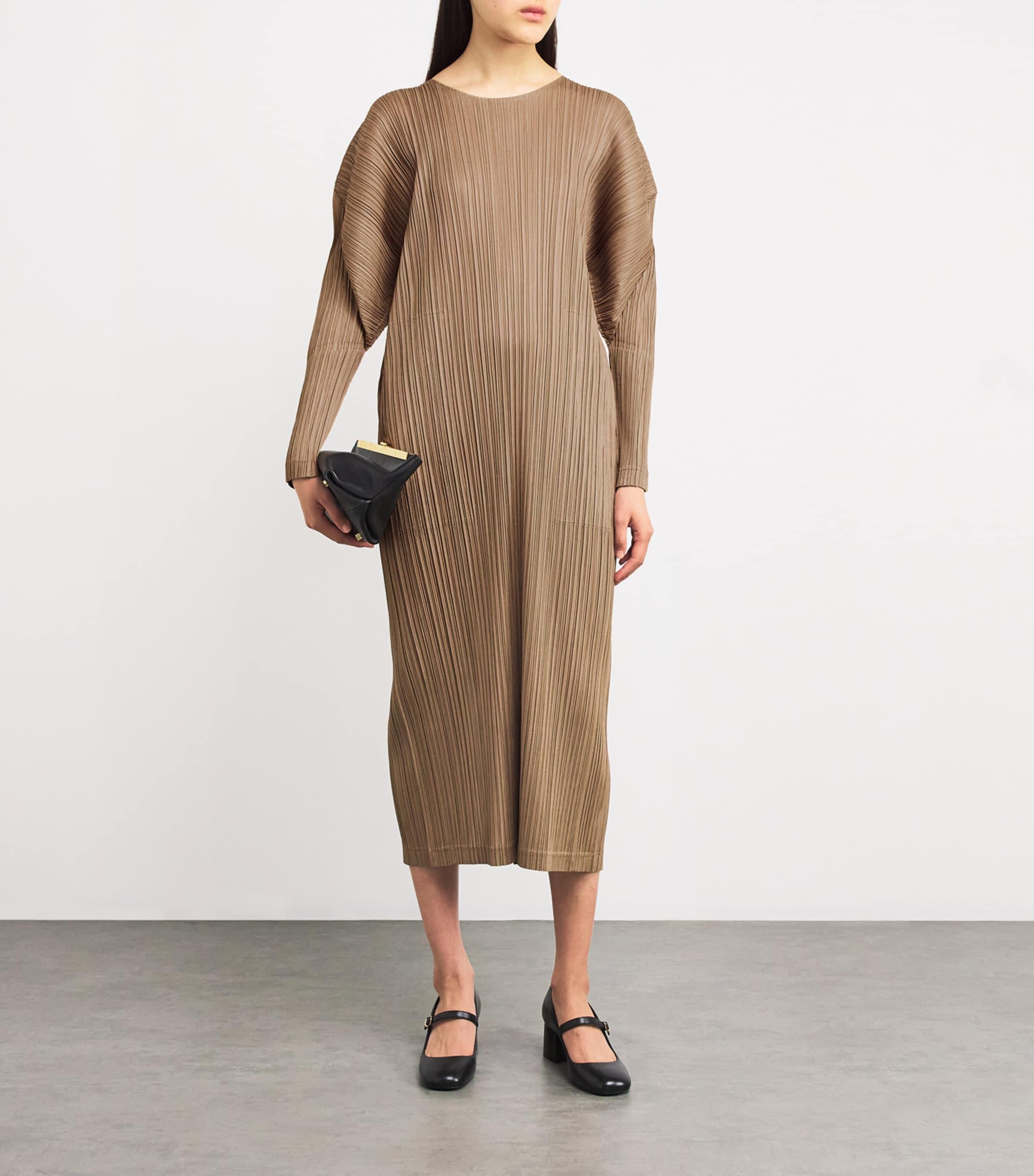 PLEATS PLEASE FORWARD4