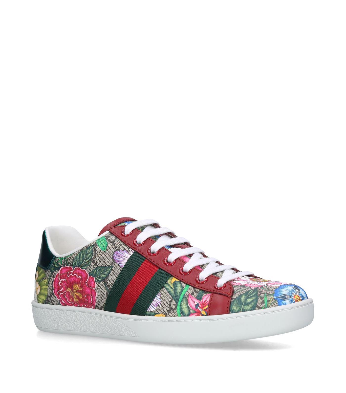 Gucci GG Supreme Flora Ace Sneakers in Beige (Natural) - Lyst