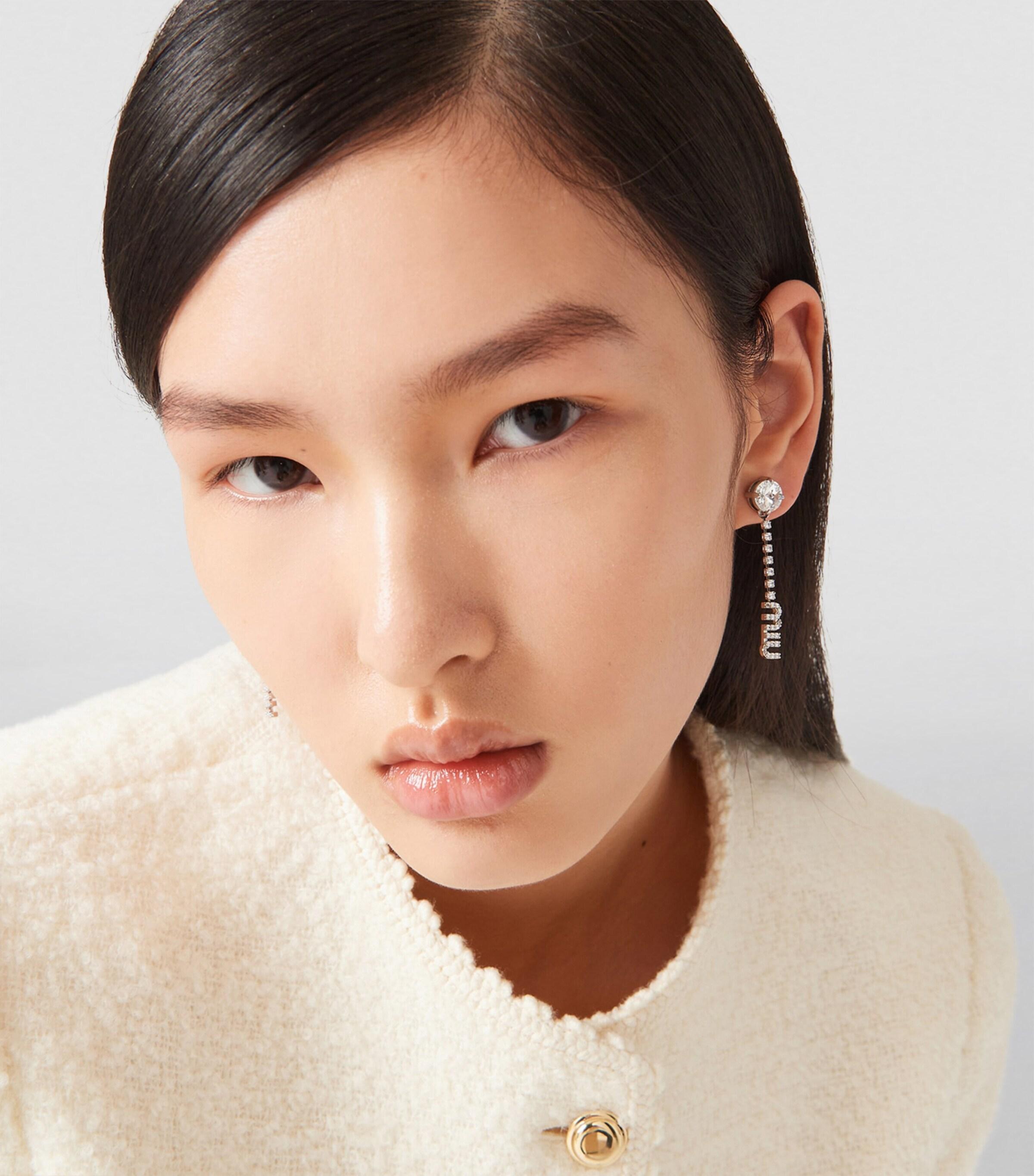 【MiuMiu】l earrings Gold/Pearl ピアス MiuMiu】Metal earrings Gold/Pearl ピアス