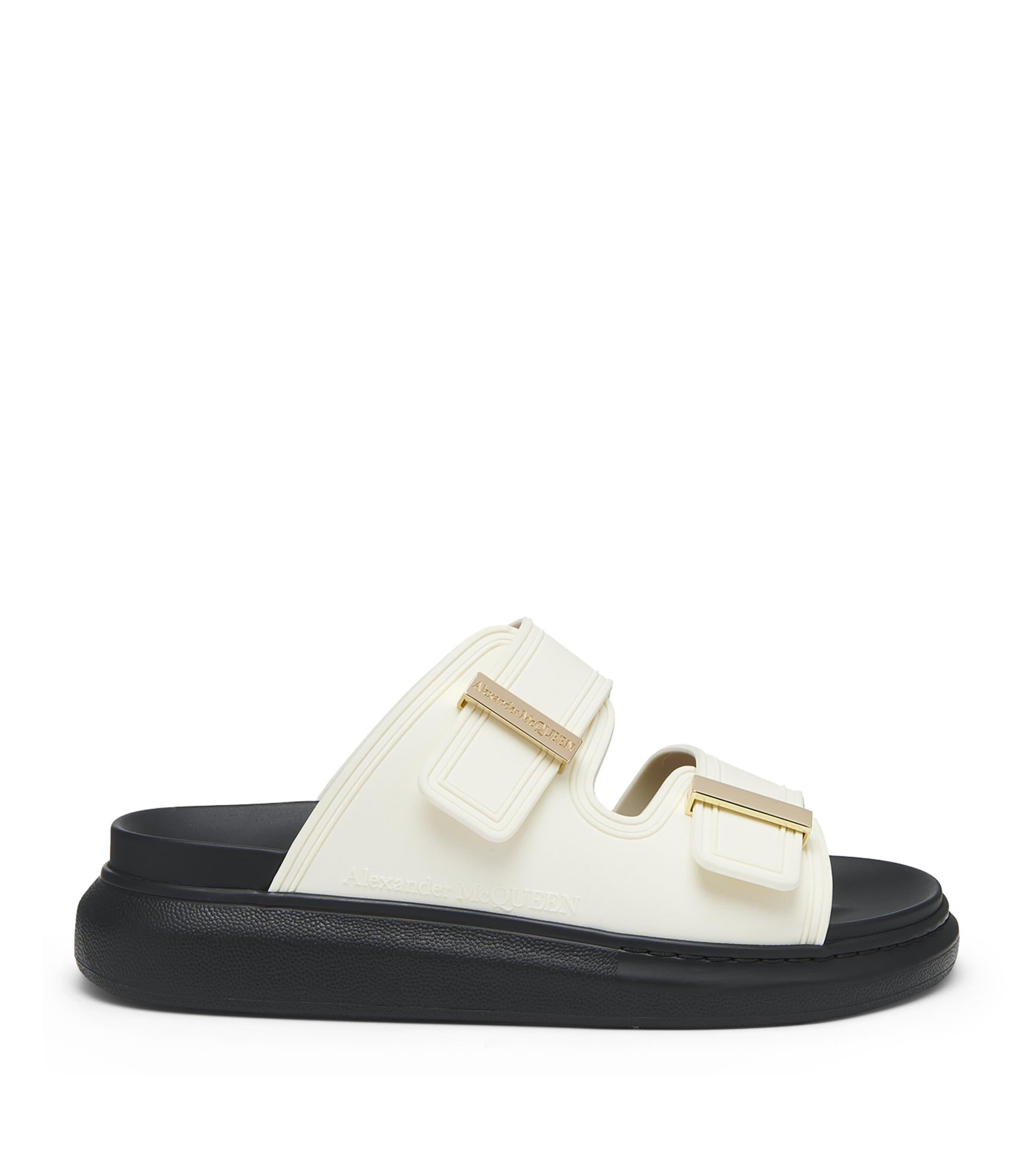 サンダル・ミュール ALEXANDER MCQUEEN FLAT LEATHER SLIDE SANDAL Alexander McQueen Flat sole leather slide sandals | The