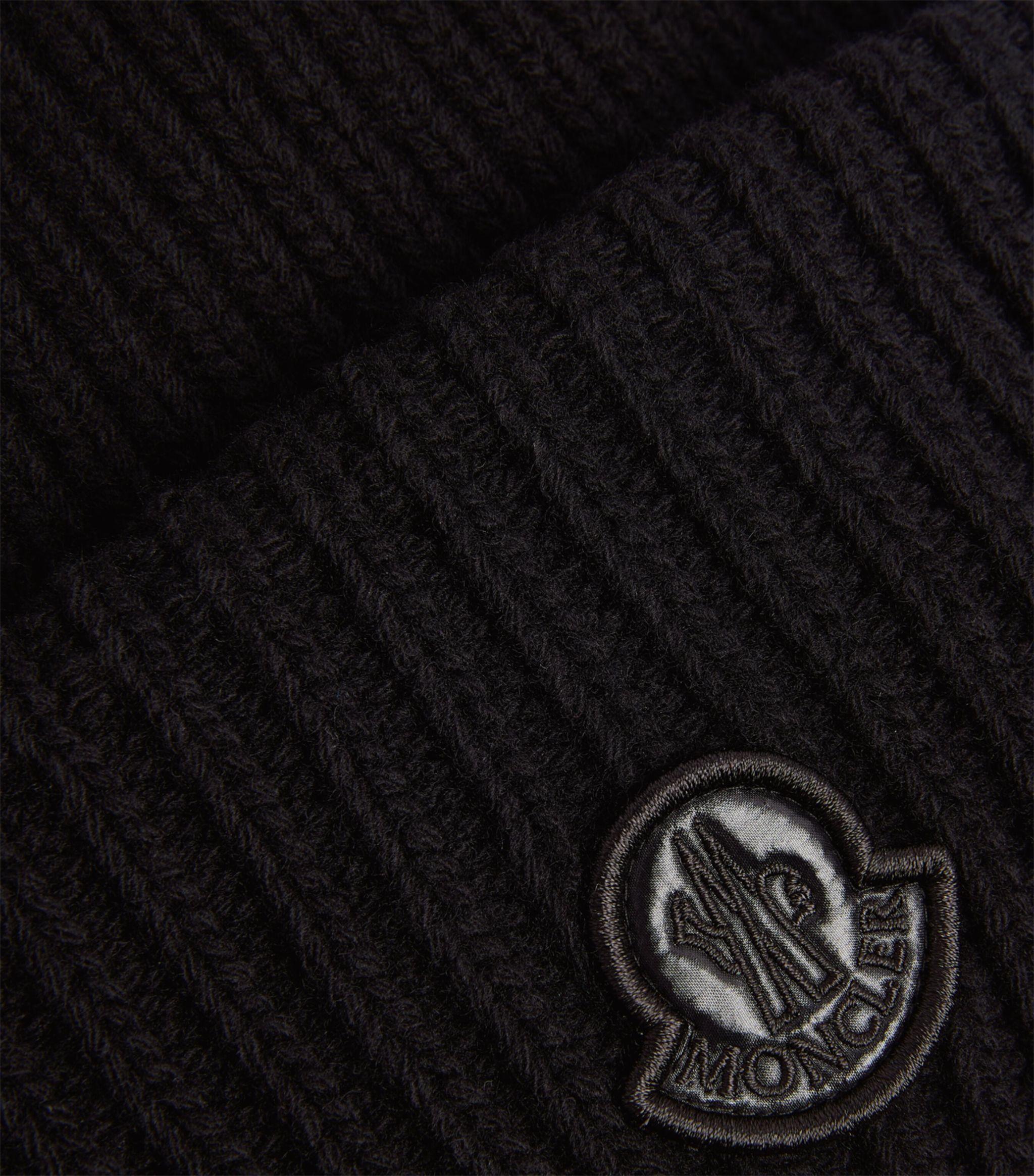 Moncler Wool Logo-patch Beanie in Black | Lyst