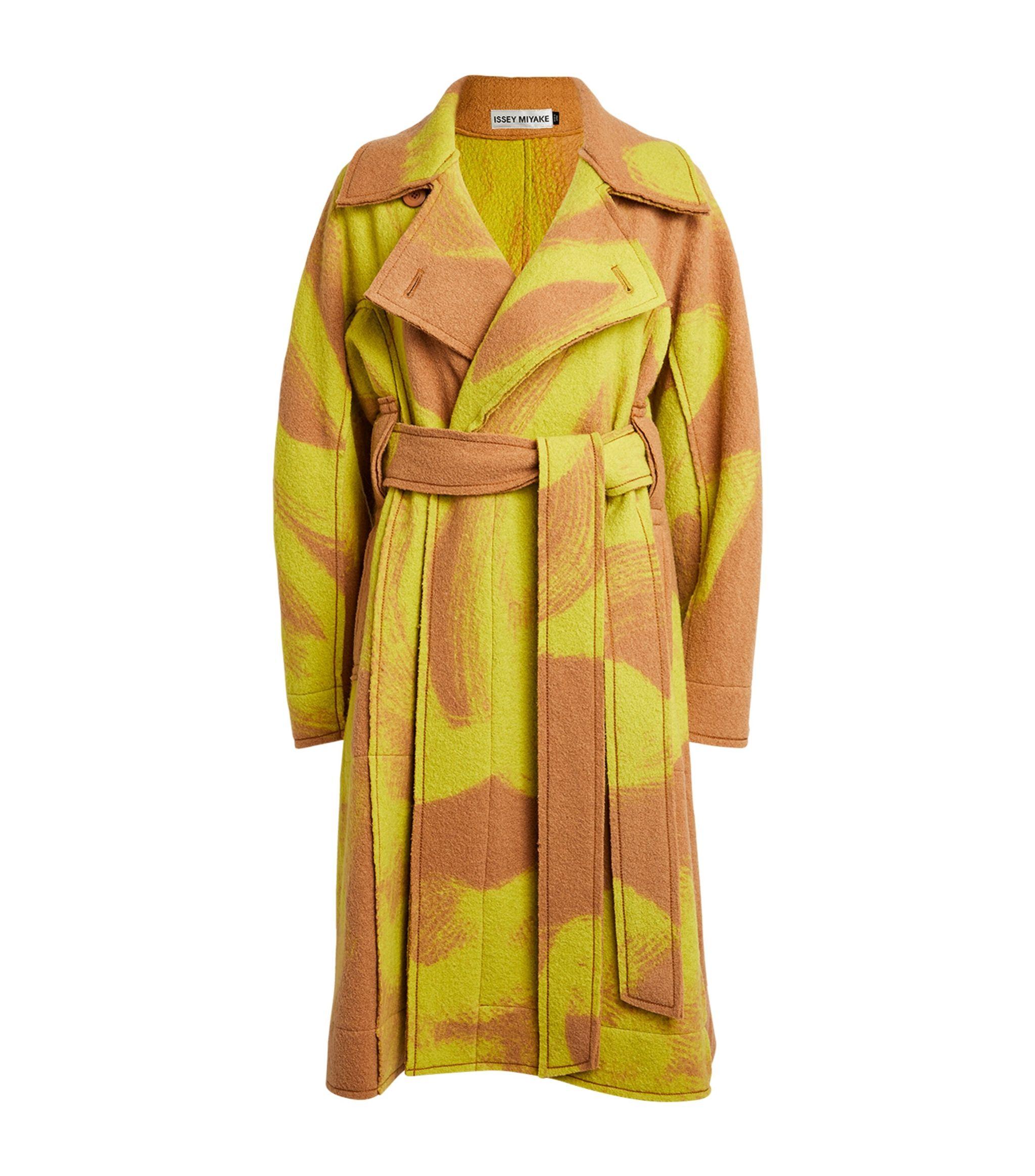 Issey Miyake Wool-blend Grow Coat in Yellow | Lyst