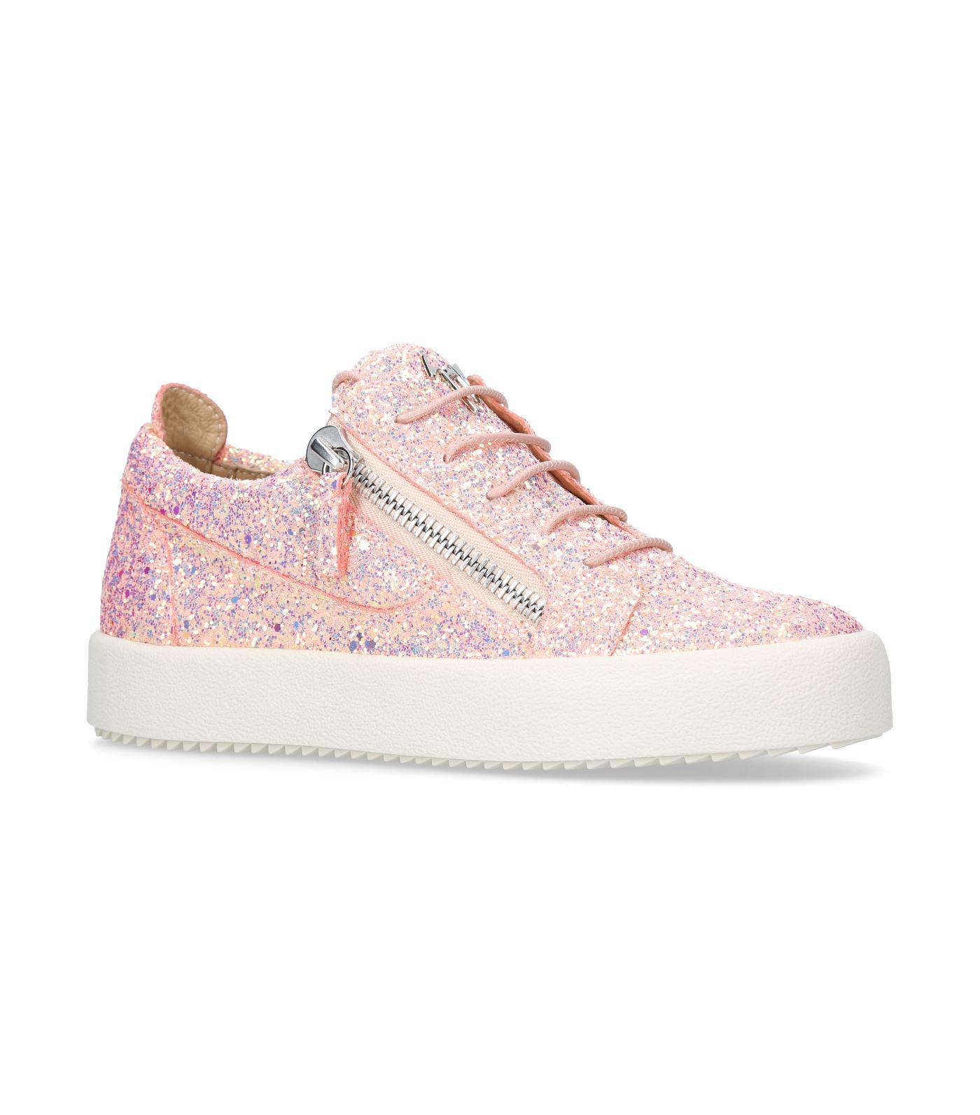 pink glitter giuseppe