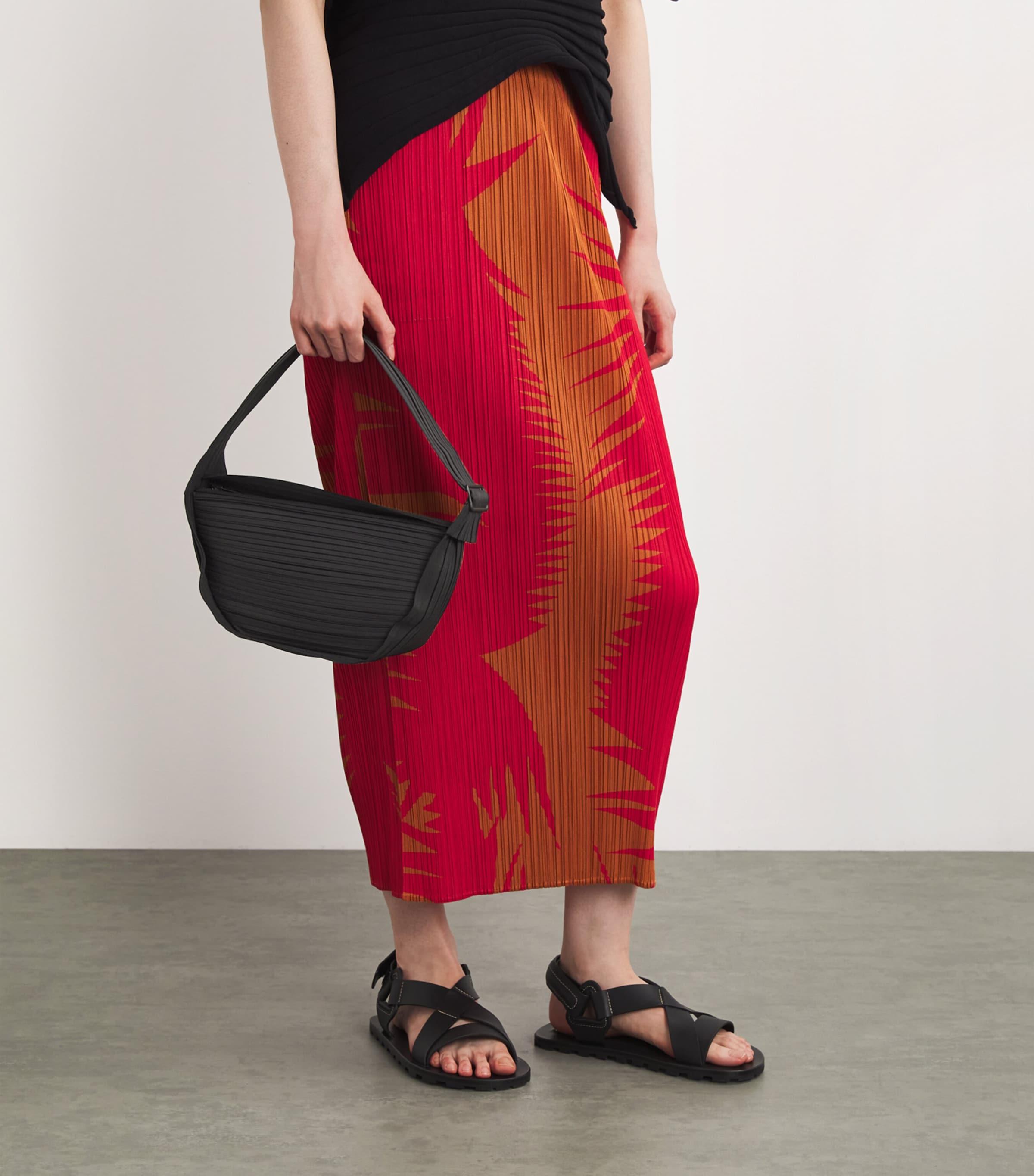 Pleats Please Issey Miyake Shoulder bags for Women | Online Pleats Please Issey Miyake Shoulder bags for Women | Online