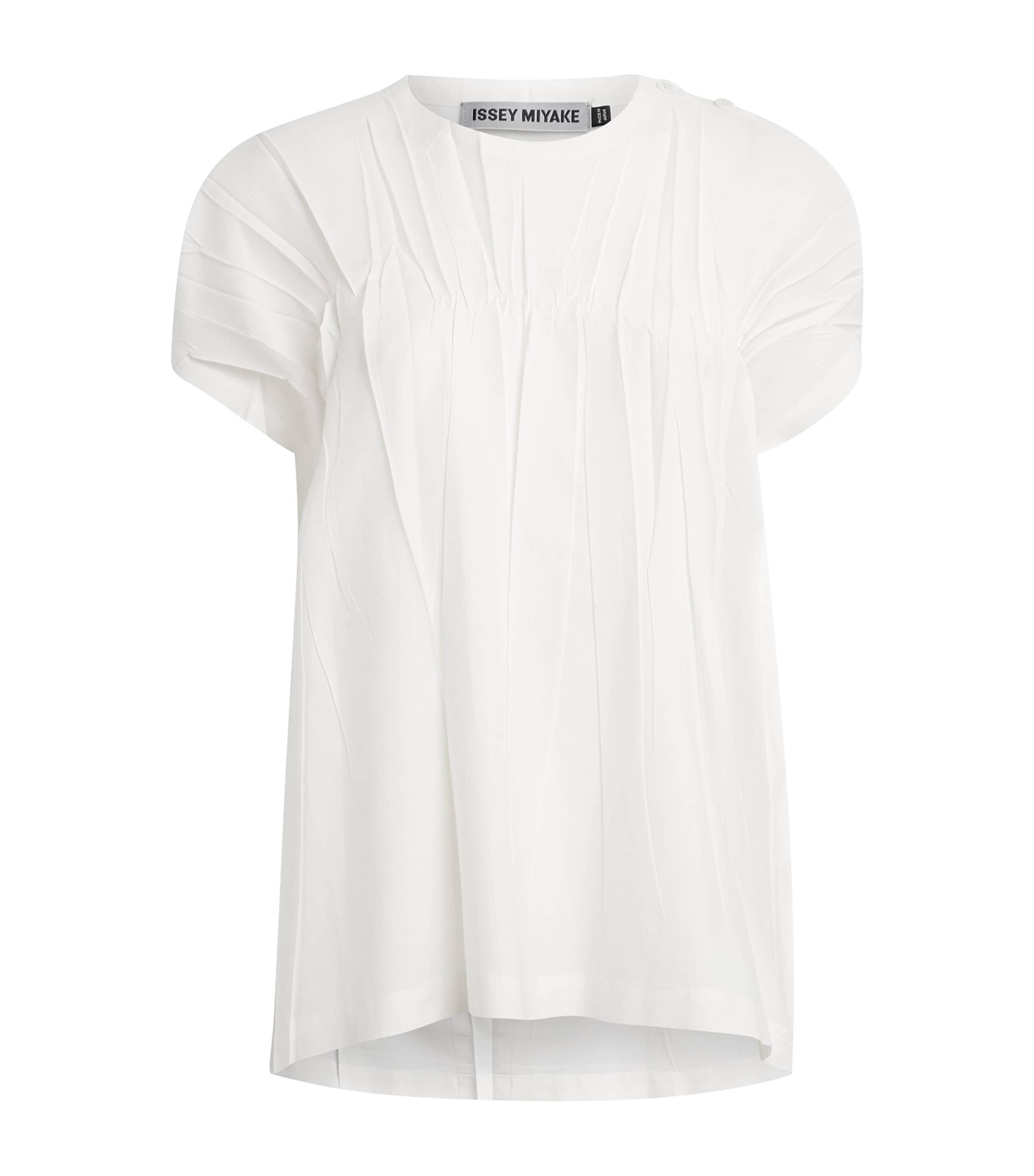 sale【ISSEY MIYAKE】トップス Issey Miyake Short-sleeve tops for Women | Online Sale up to