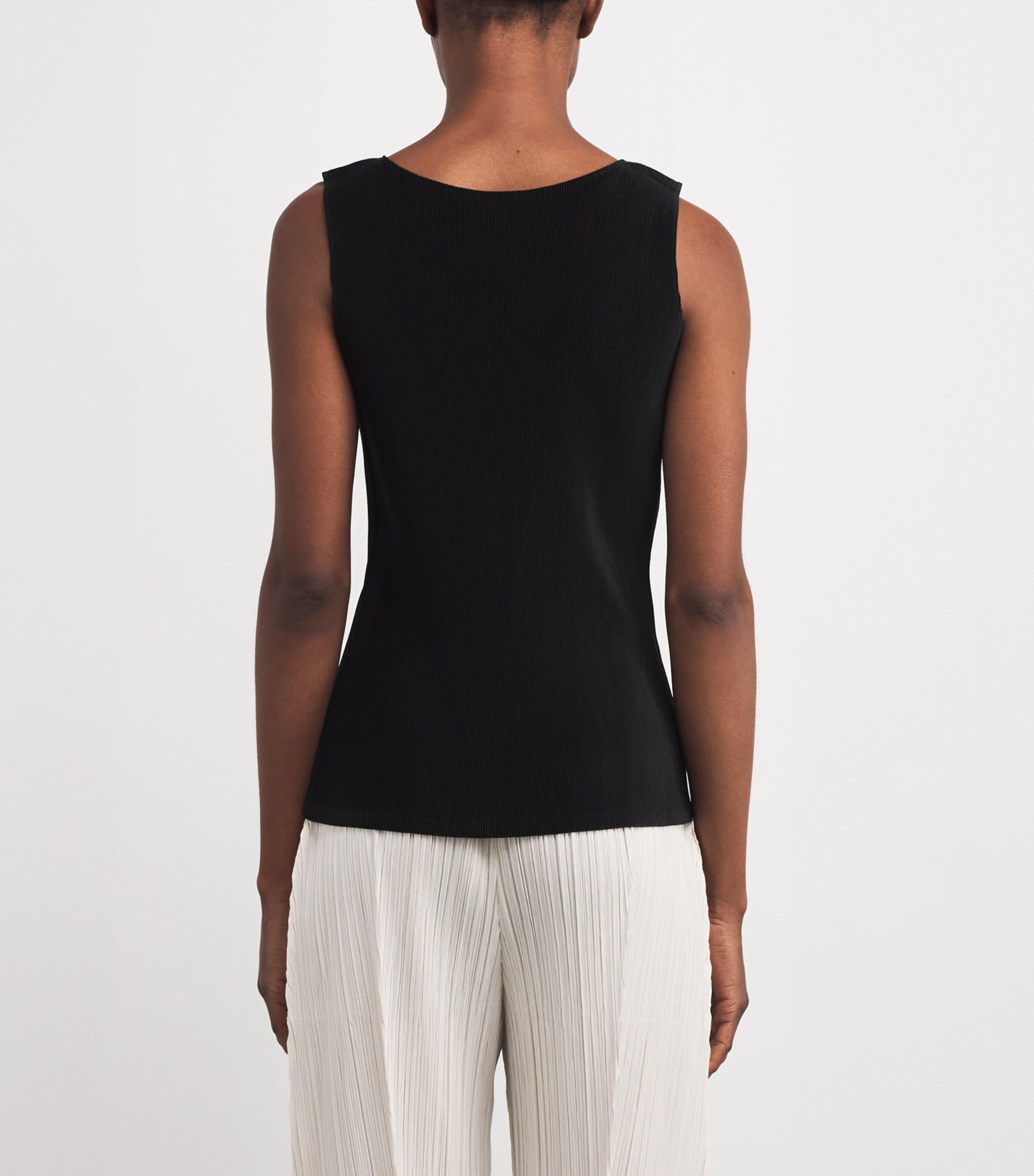 Pleats Please Issey Miyake Mist Basics Top in Black | Lyst
