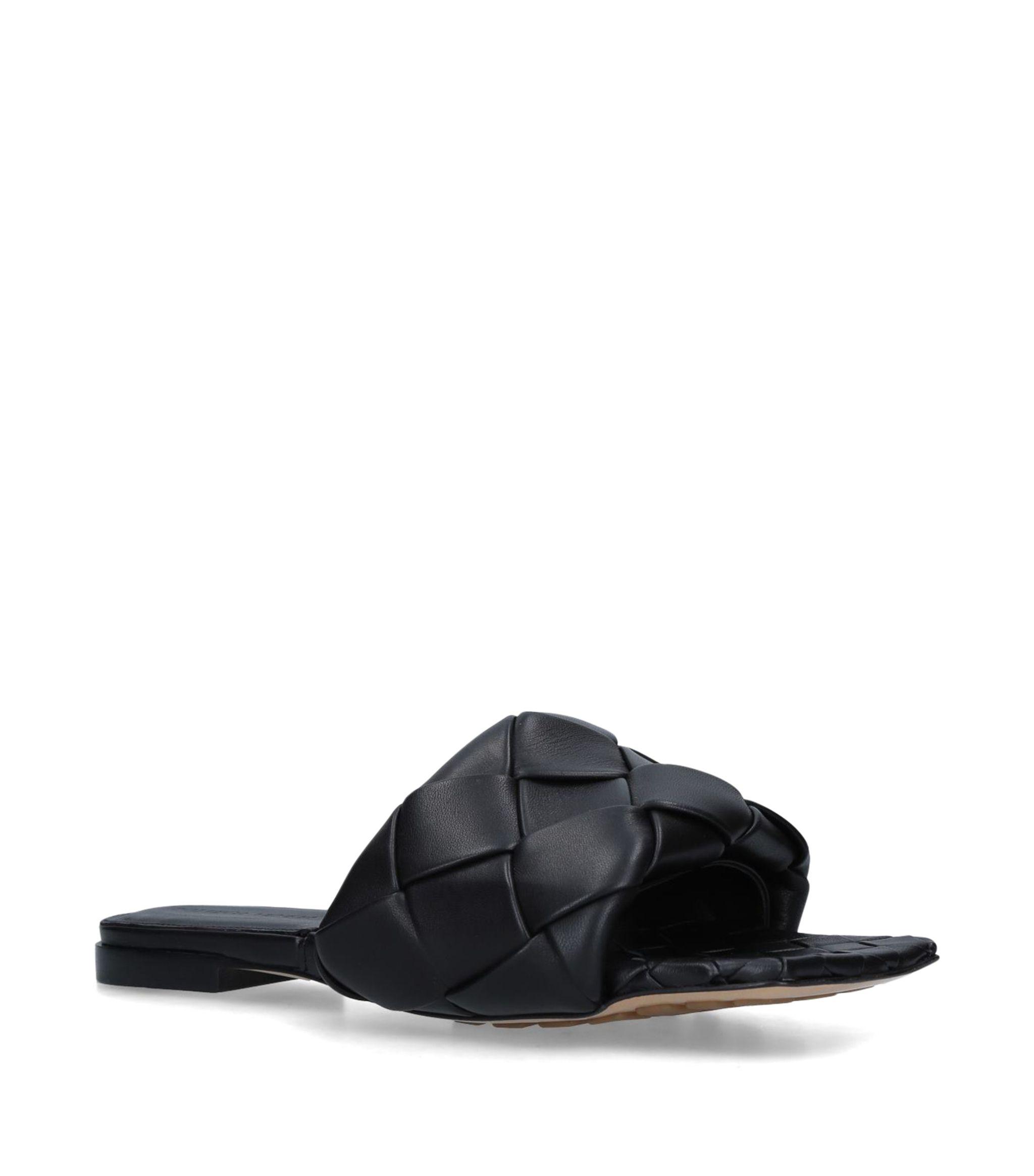Bottega Veneta Bv Lido Flat Sandals in Black - Save 18% - Lyst
