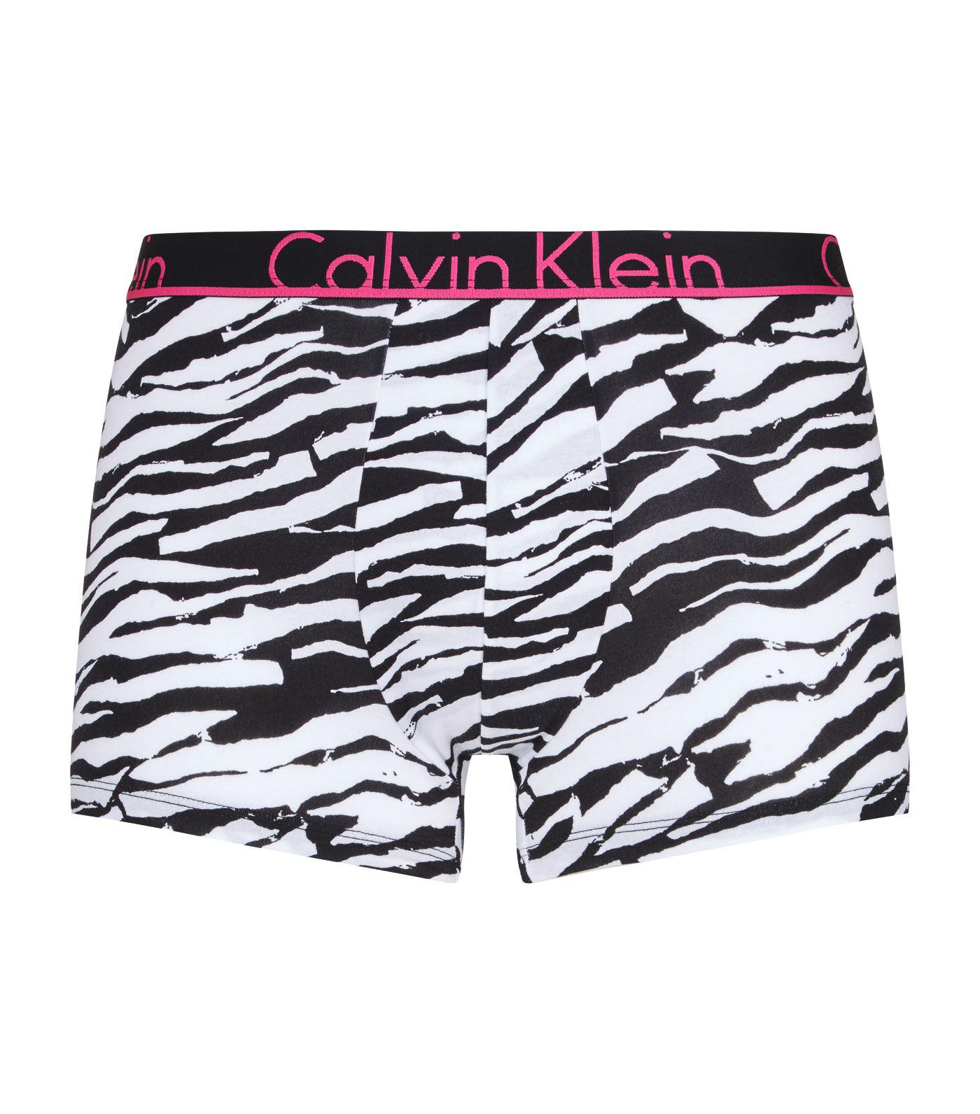 Gestreept luisteraar zuigen Calvin Klein Zebra Print Trunks in Black for Men | Lyst