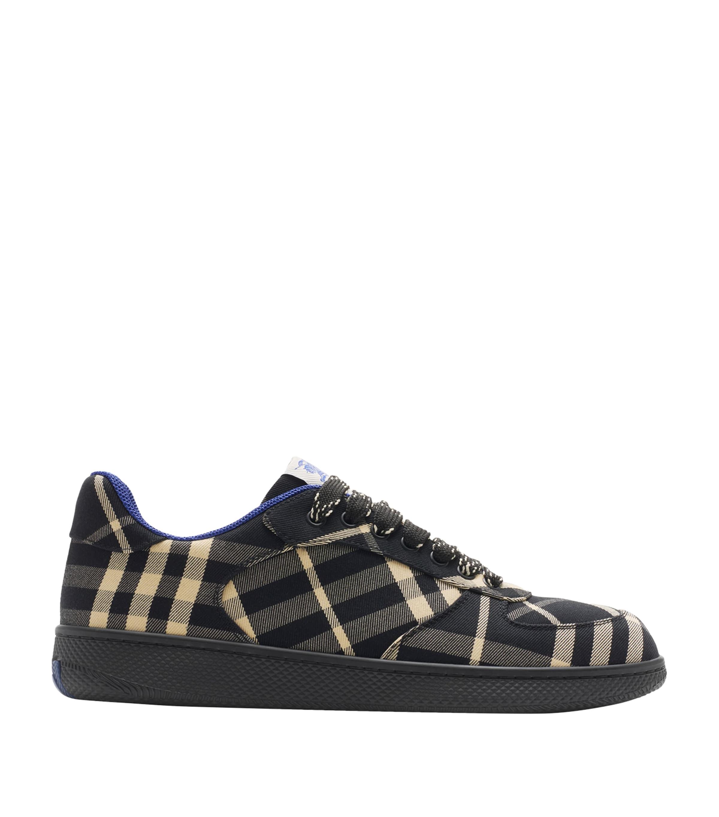Burberry Low-top sneakers for Women | Online Sale up to 44