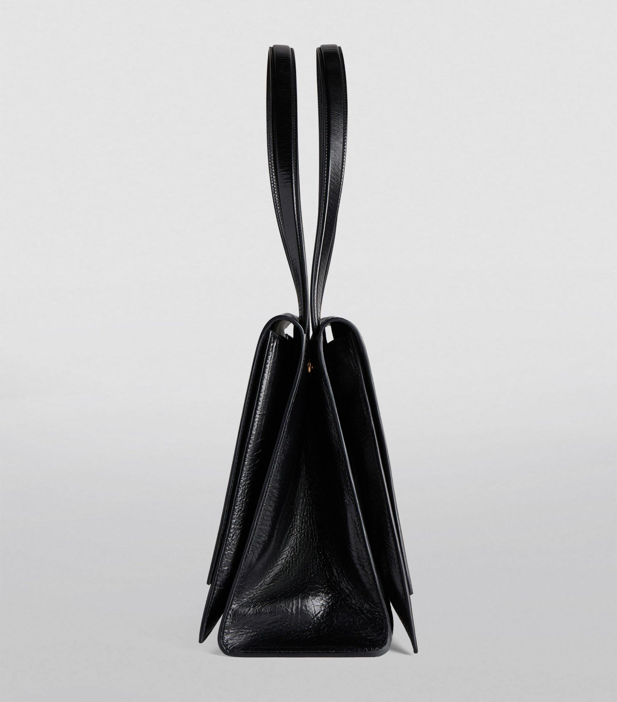 ショルダーバッグ・ポシェット Balenciaga Black Leather Crush Xs Shoulder Bag Women's Crush | Balenciaga US