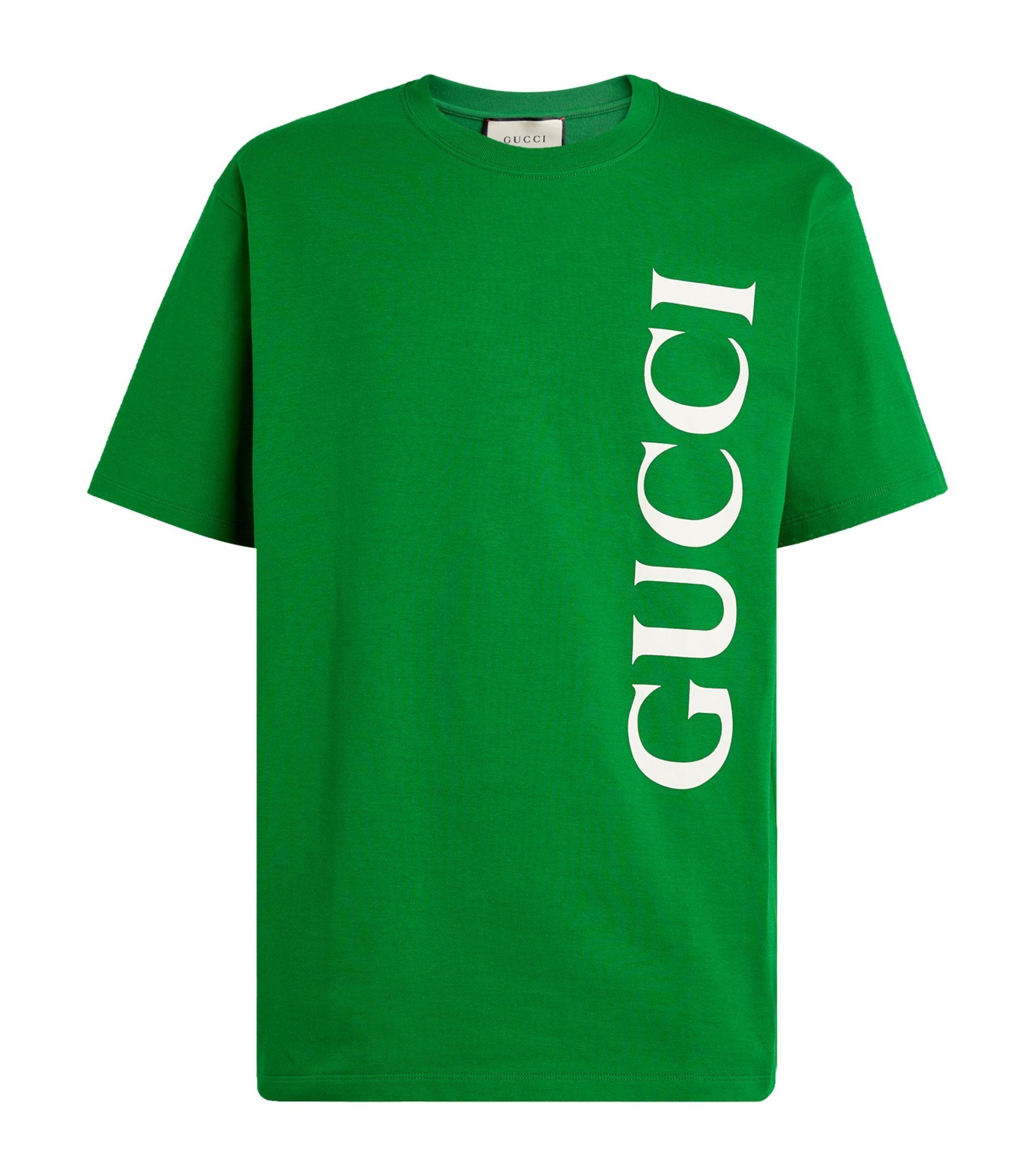 Gucci Cotton Vertical Logo T-shirt in Green for Men - Lyst