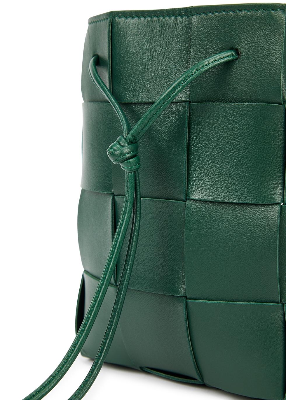Bottega Veneta Intrecciato Small Leather Bucket Bag in Green