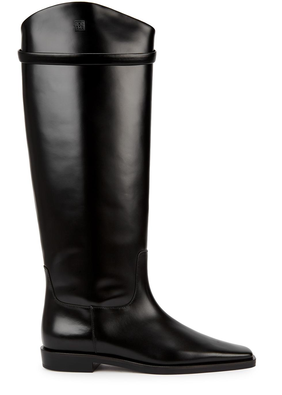 toteme flat boot