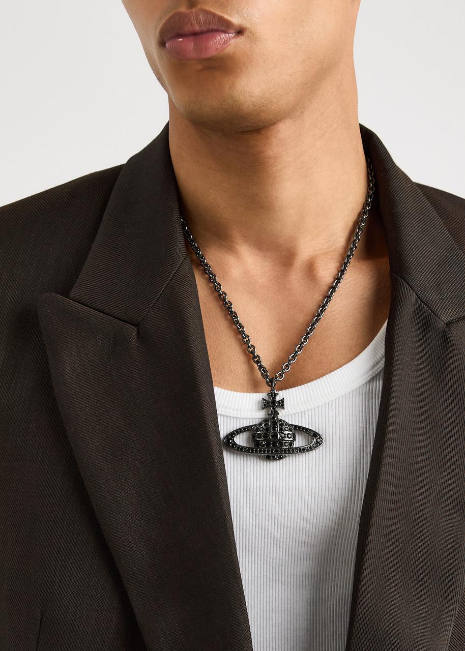 Man【Vivienne Westwood】Bas Relief Orb オーブ ペンダント 黒 Vivienne Westwood Bas Relief Orb Necklace in Metallic for