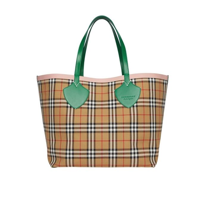 burberry giant tote