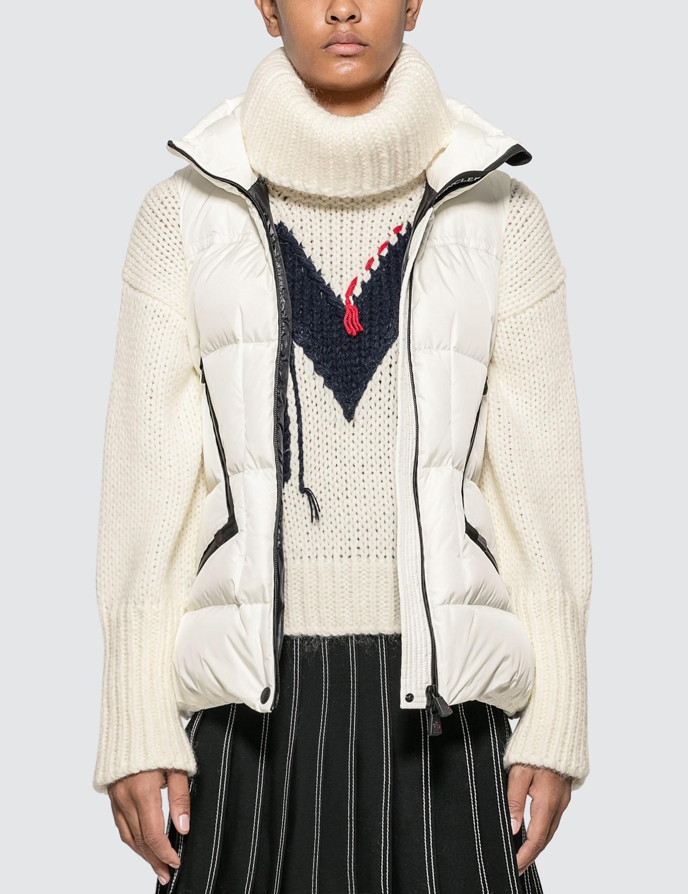 Moncler Goose Down Gilet in White - Lyst