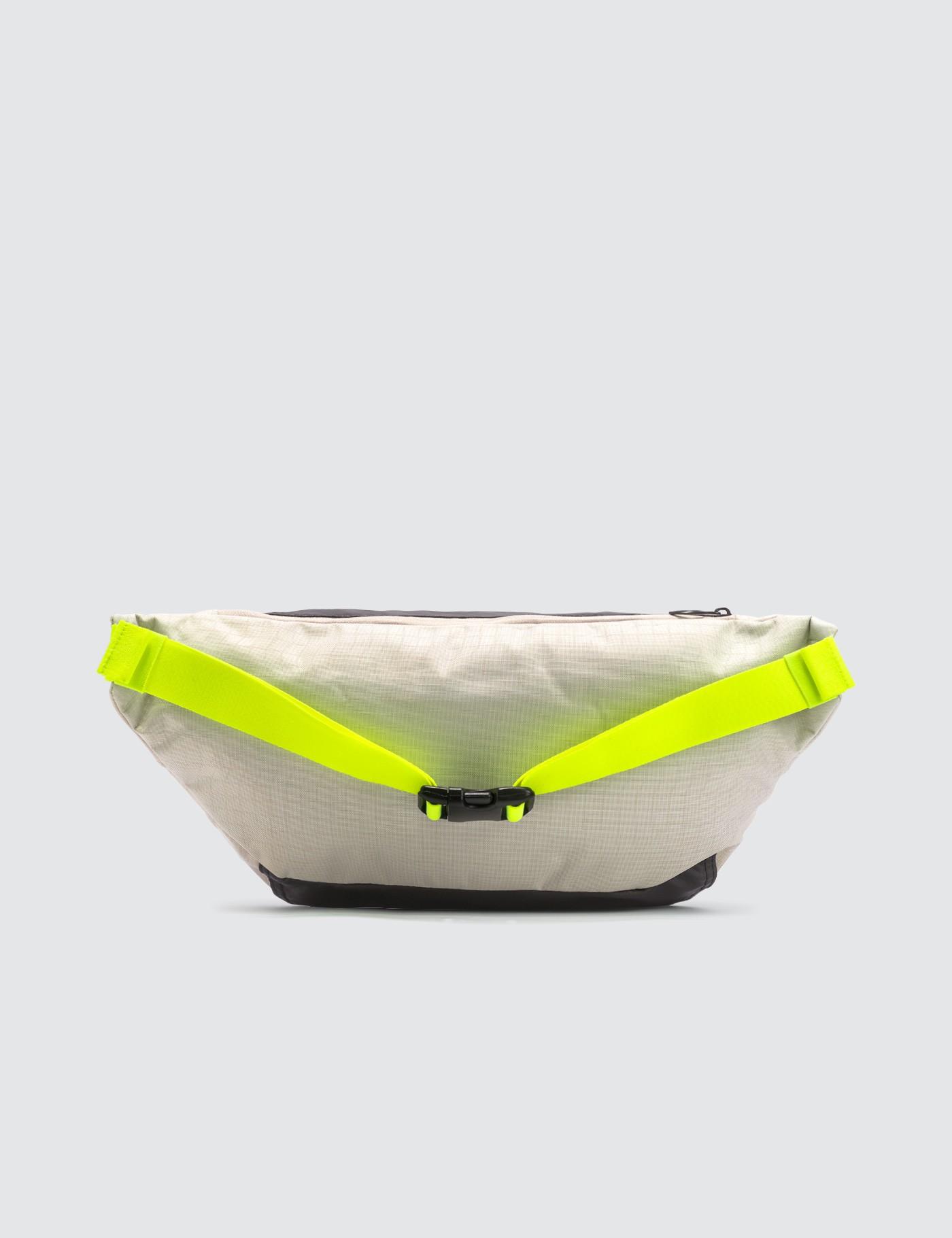 nike winterized hip pack