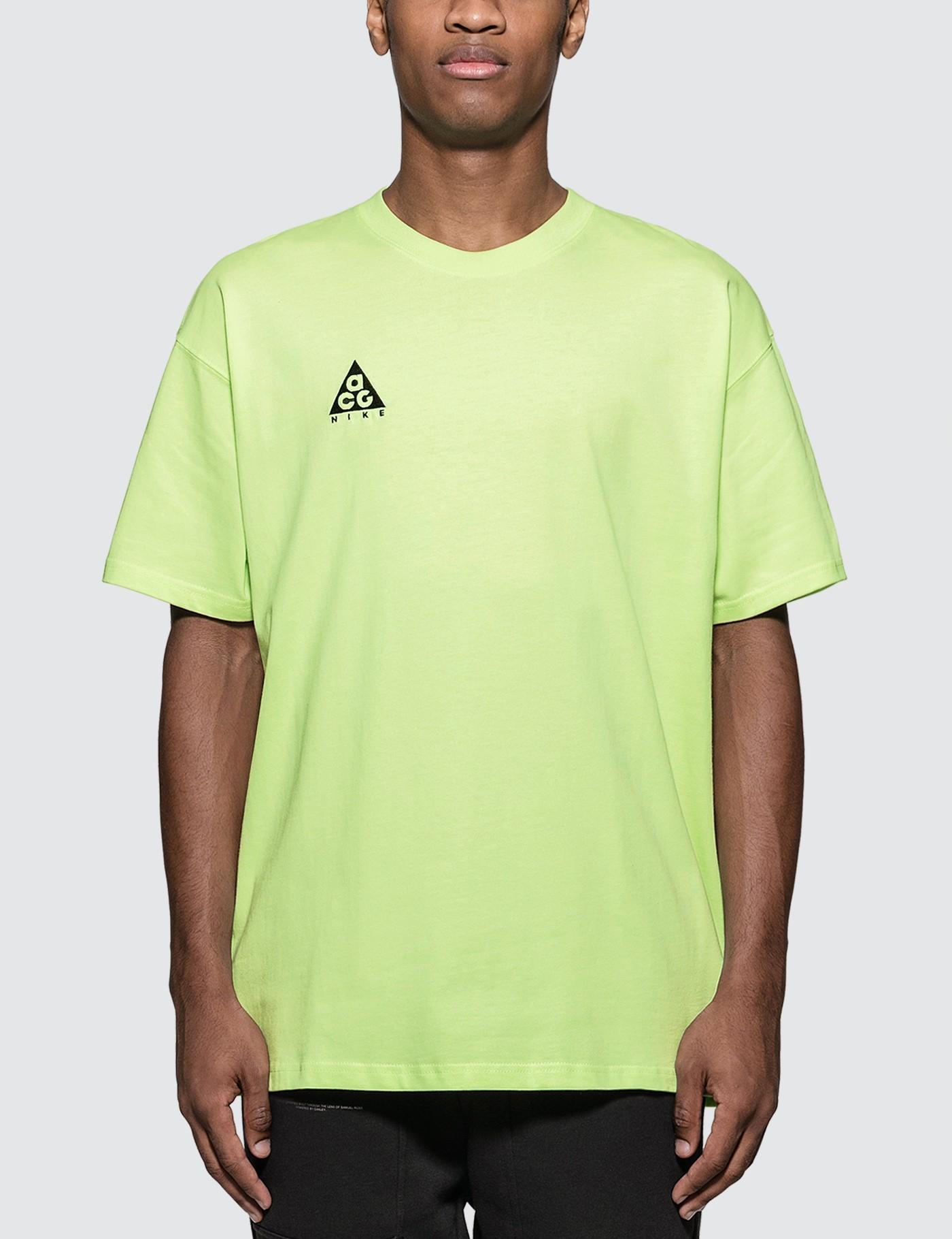Nike Acg Short Sleeve T-shirt in Yellow 