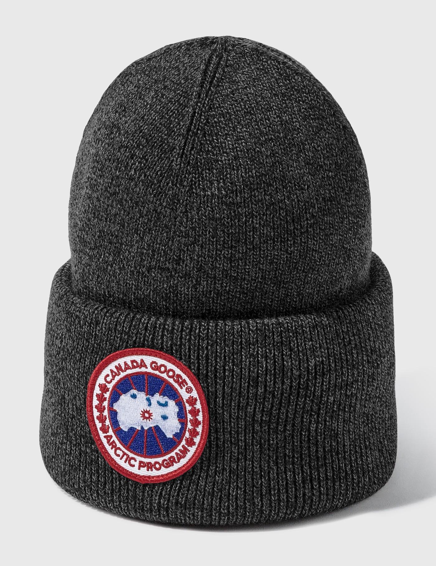 Canada Goose Goose Arctic Disc Toque Beanie in Black - Lyst
