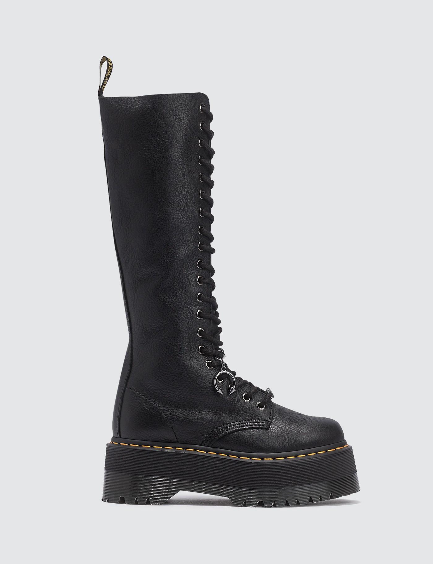 1b60 max dr martens