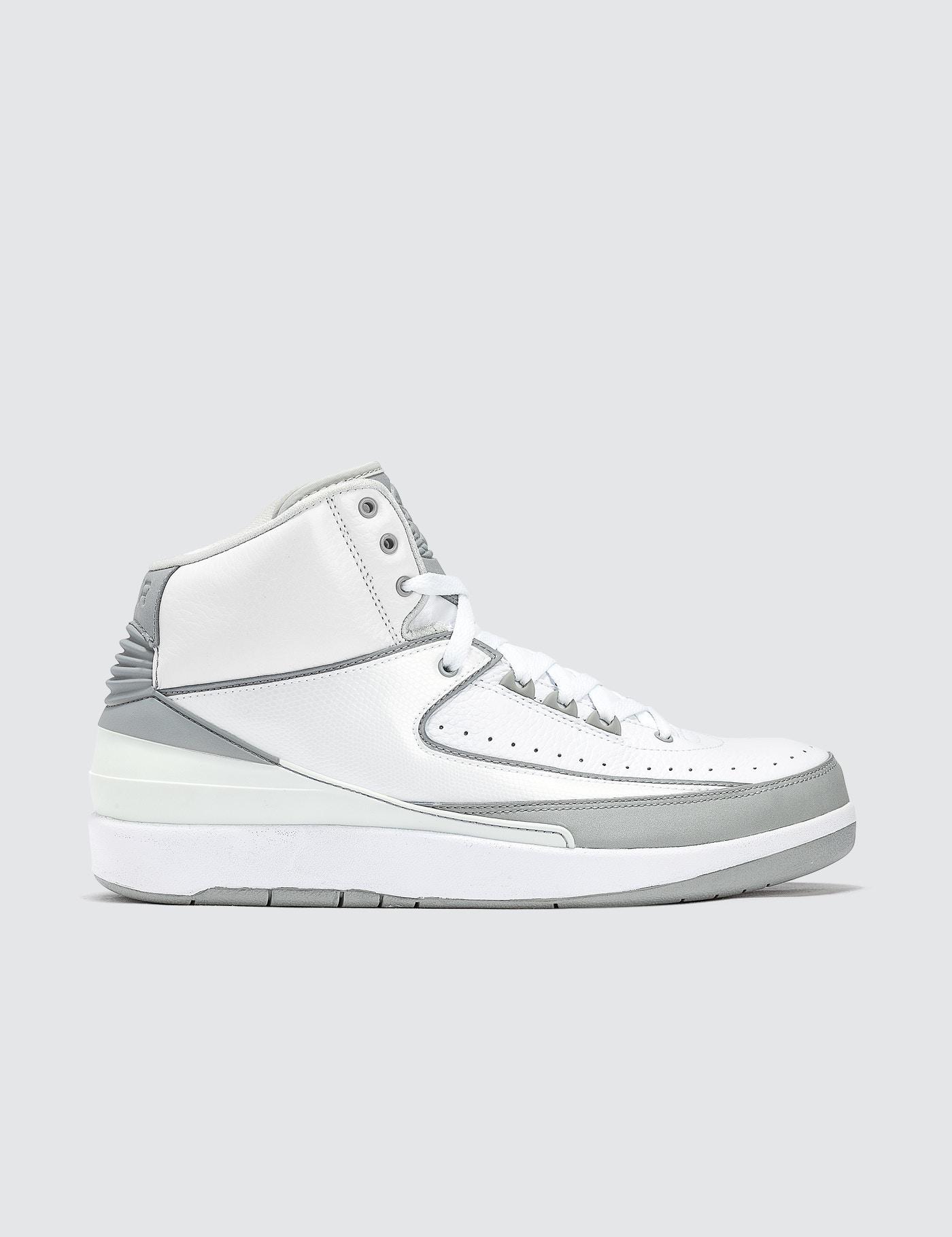 nike air jordan retro 2