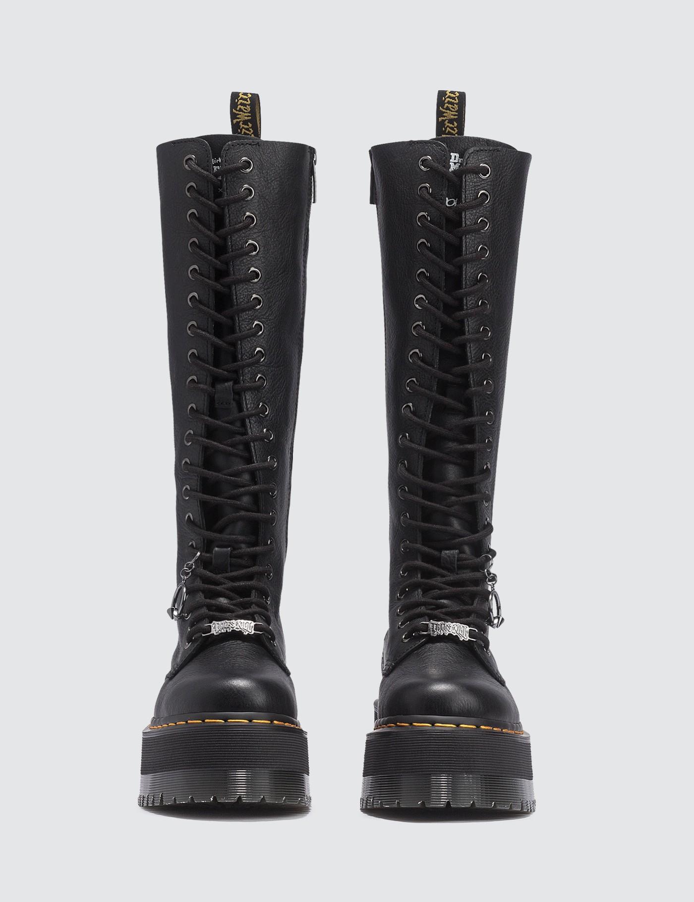 1b60 max dr martens