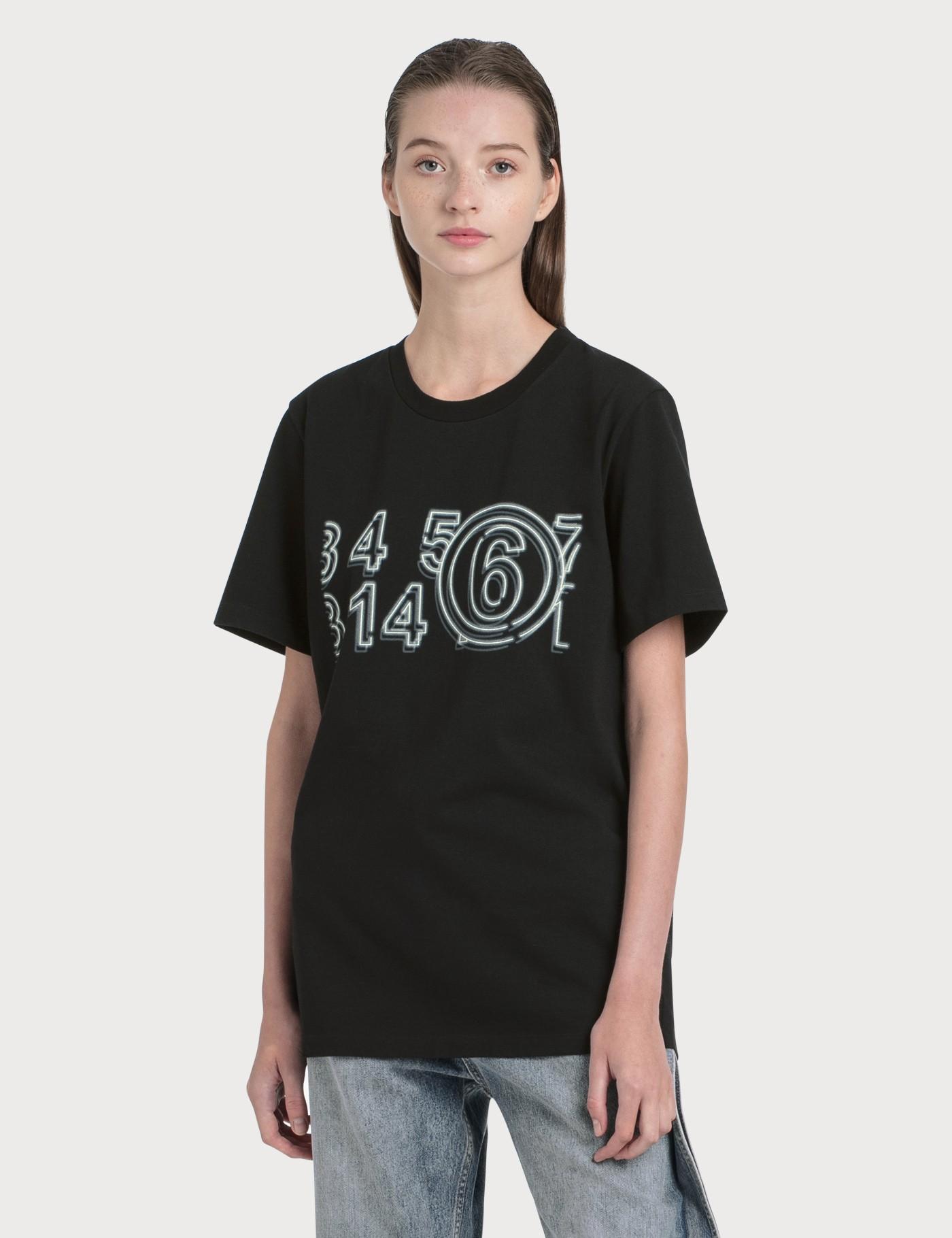 MM6 by Maison Martin Margiela Numbers Logo Print T-shirt in Black - Lyst