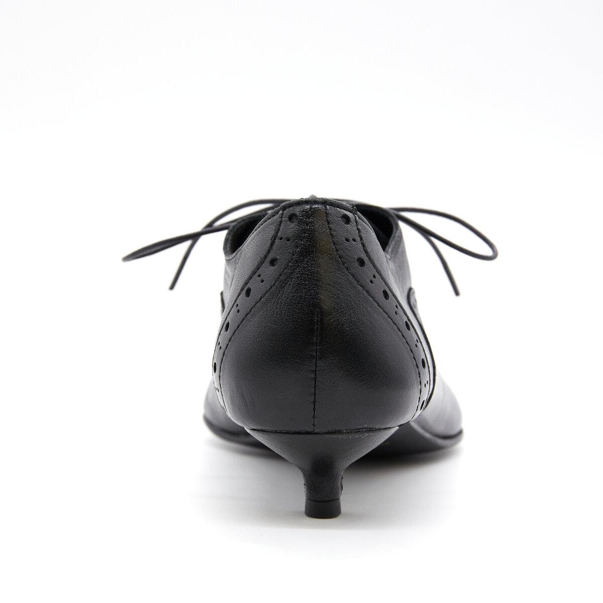 Comme des Garçons Pointed Lace-up in Black | Lyst