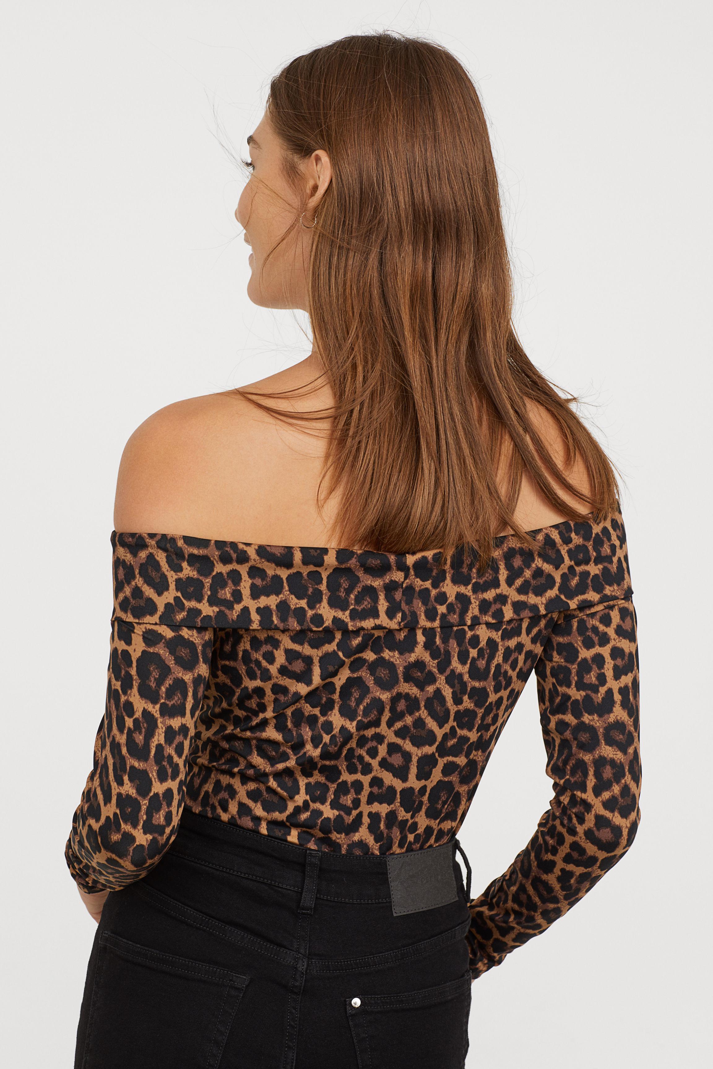 H&M Synthetic Off-the-shoulder Top in Beige/Leopard Print (Brown) | Lyst