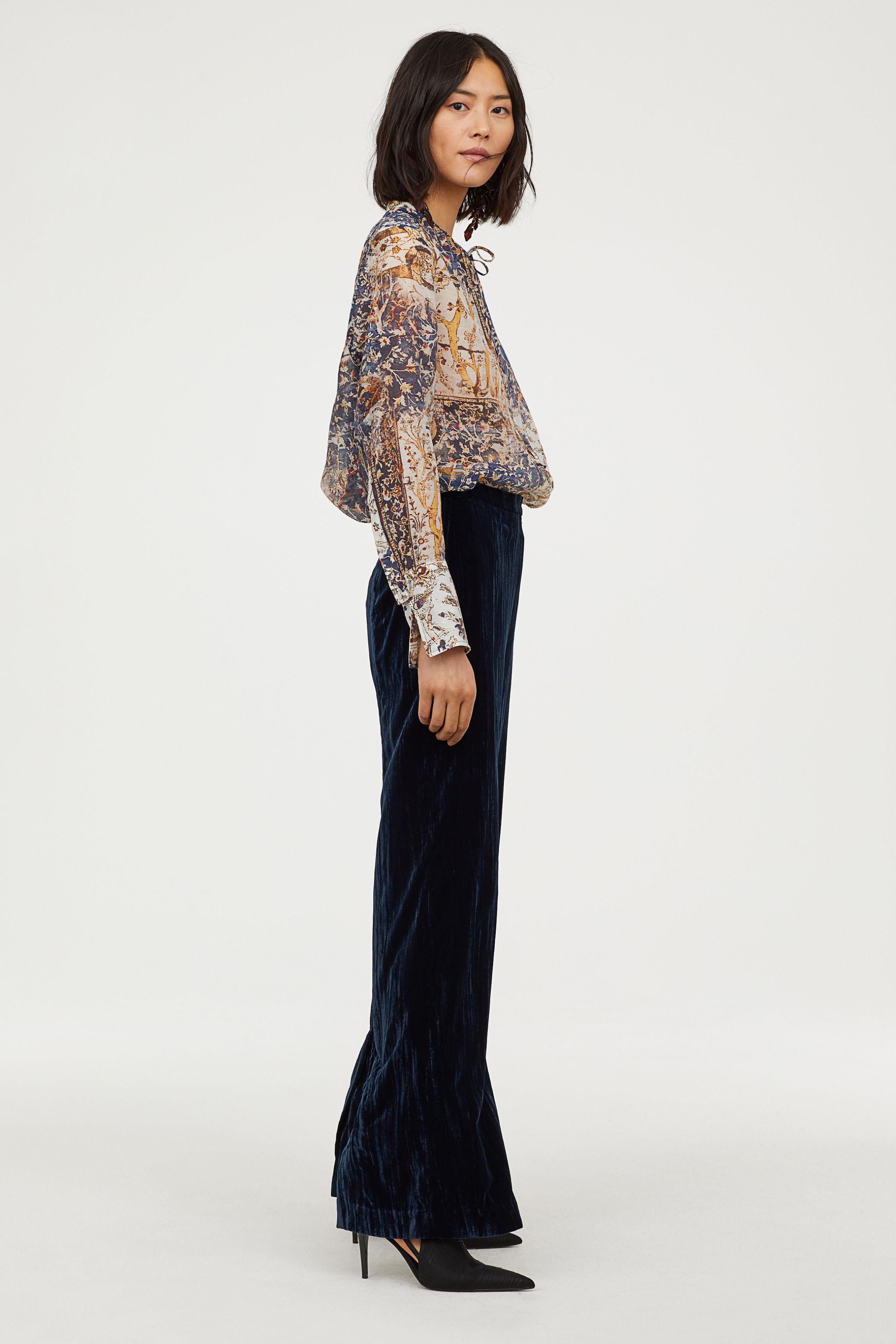 dark blue velvet pants
