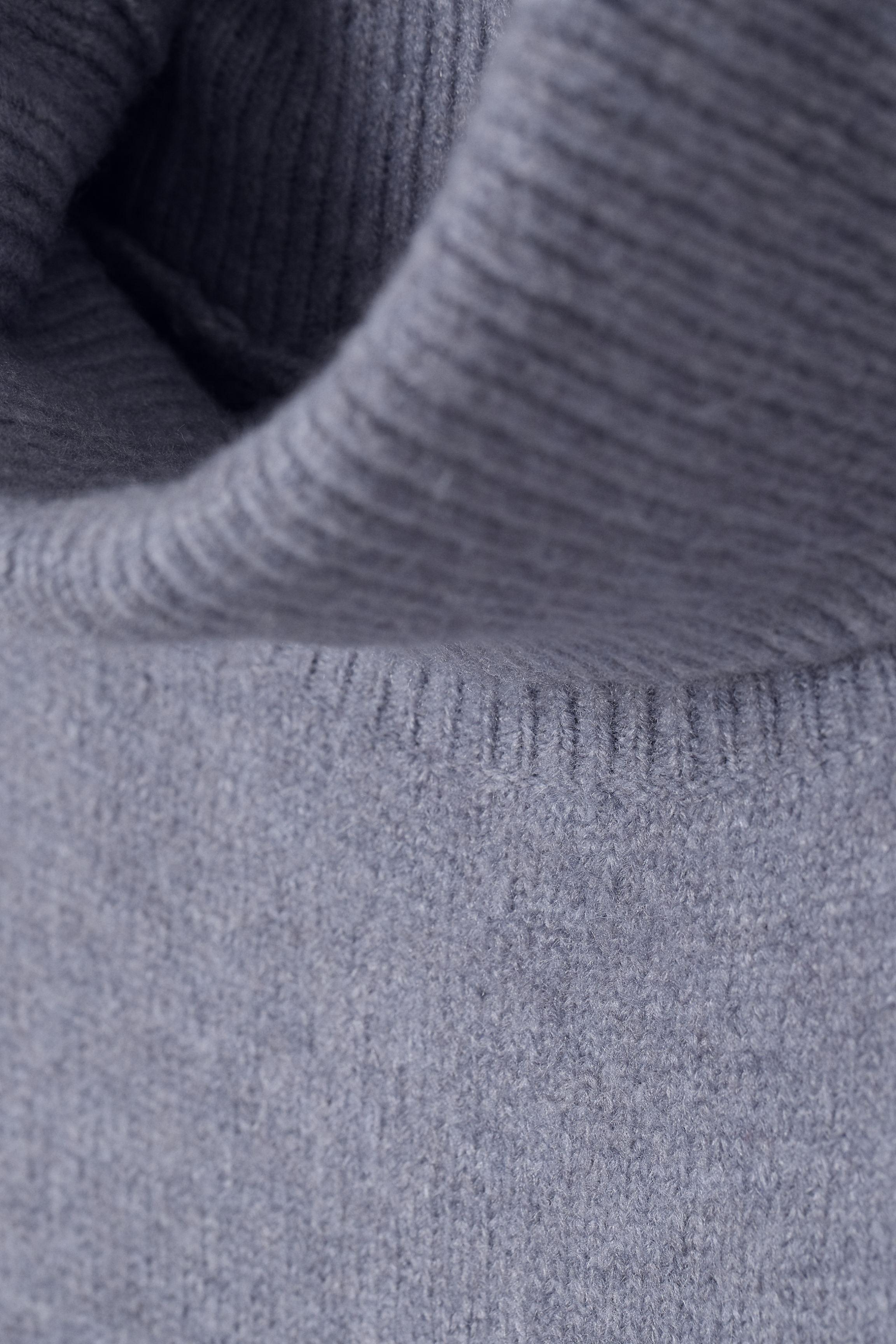 fine knit turtleneck sweater h&m