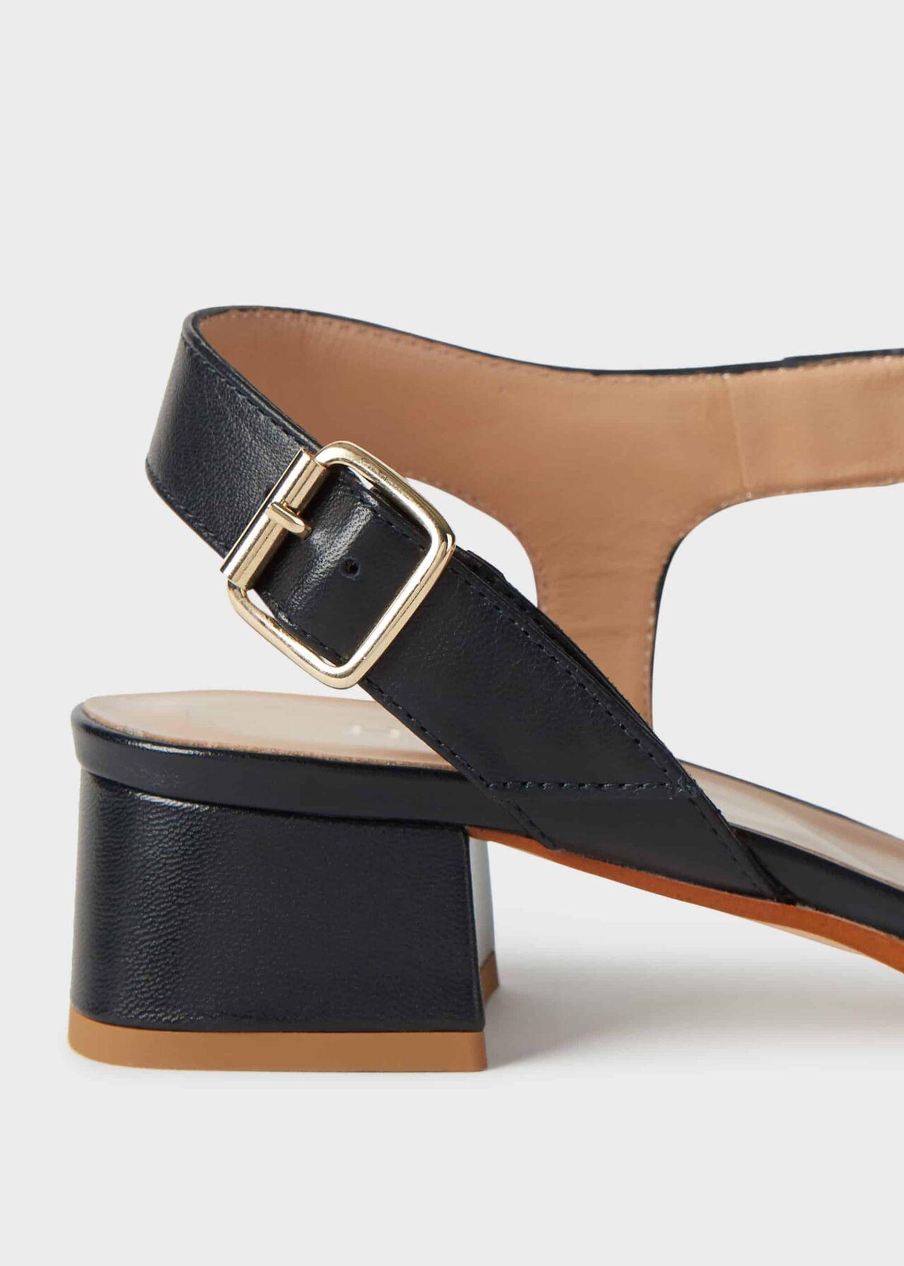 hobbs flat sandals