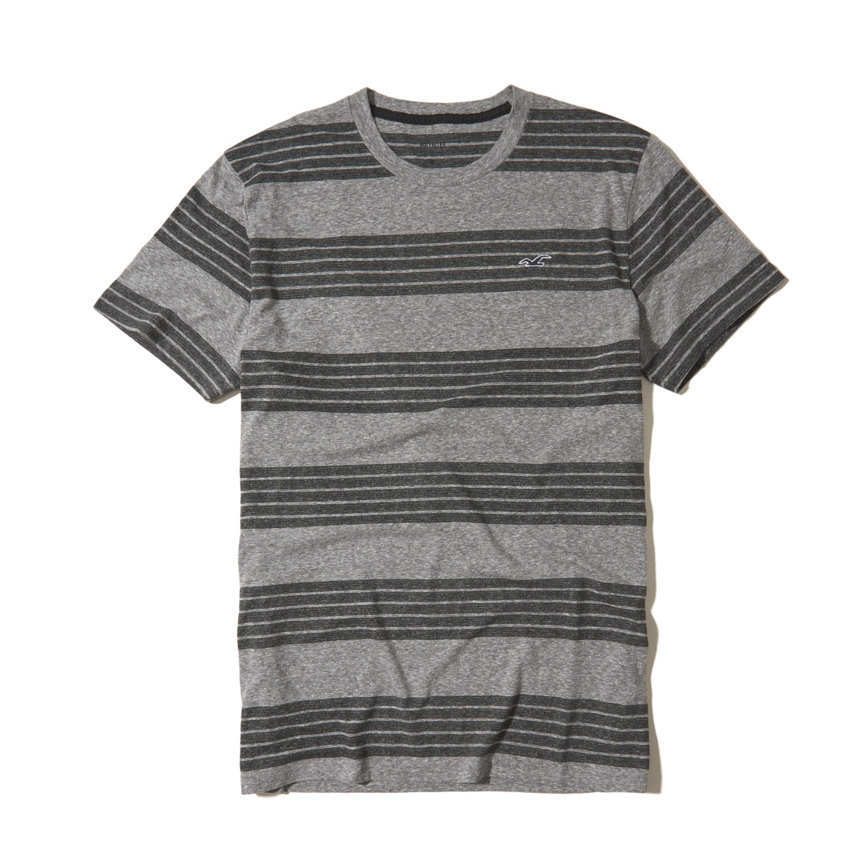 grey hollister shirt