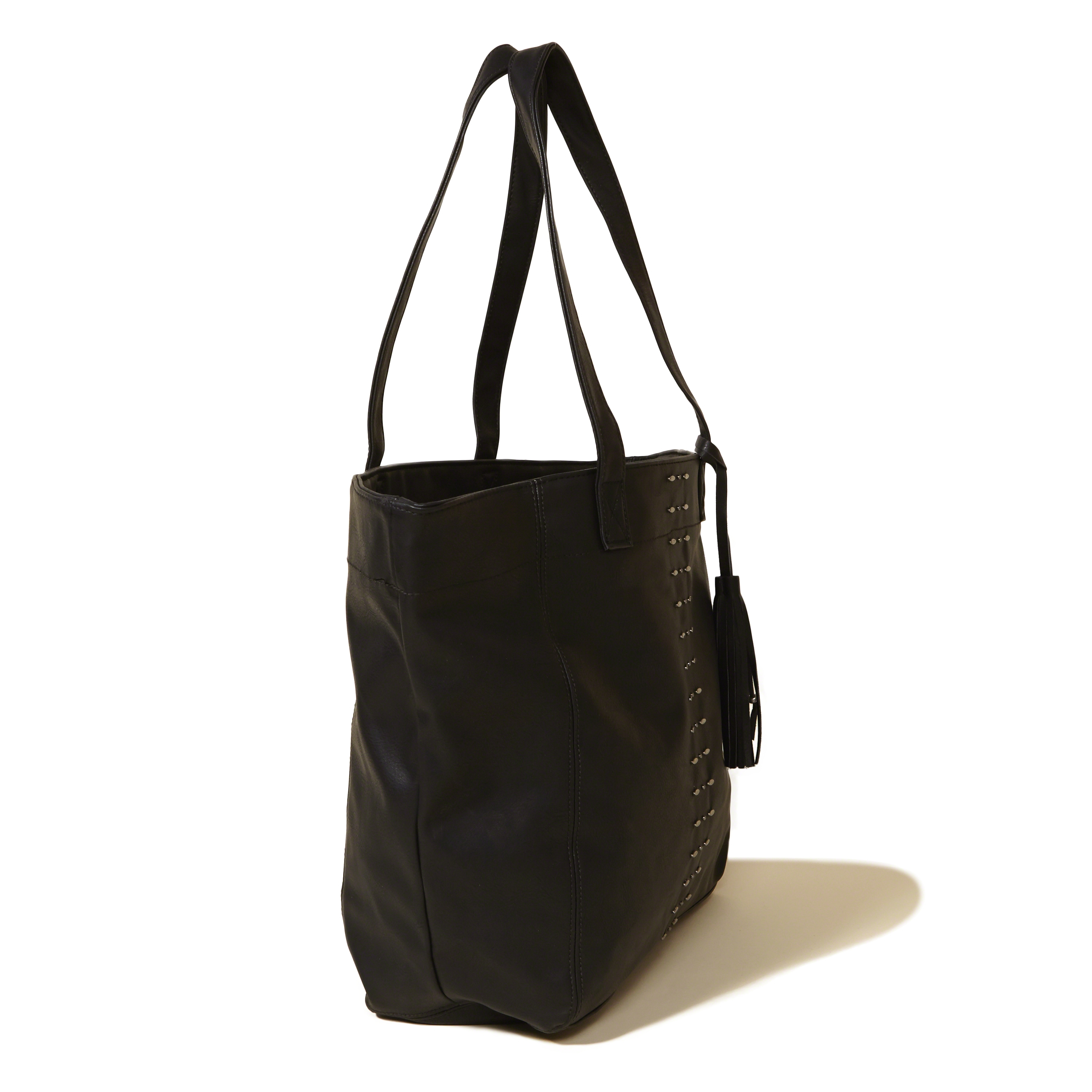Hollister Vegan Leather Tassel Tote Bag in Black - Lyst
