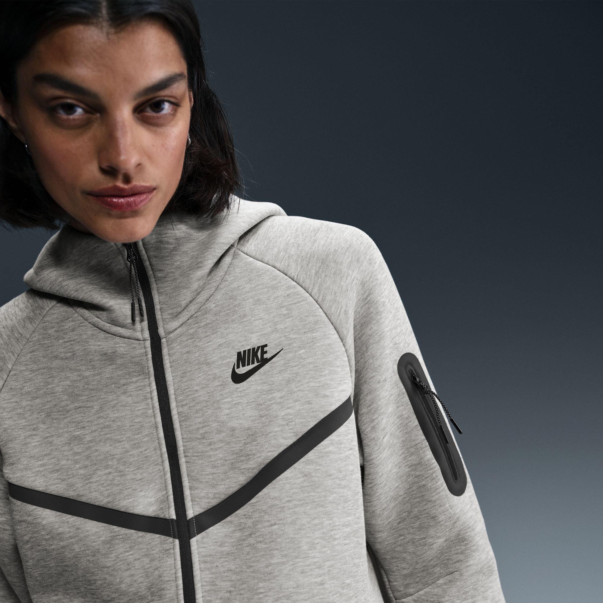 women's nike tech fleece tracksuit