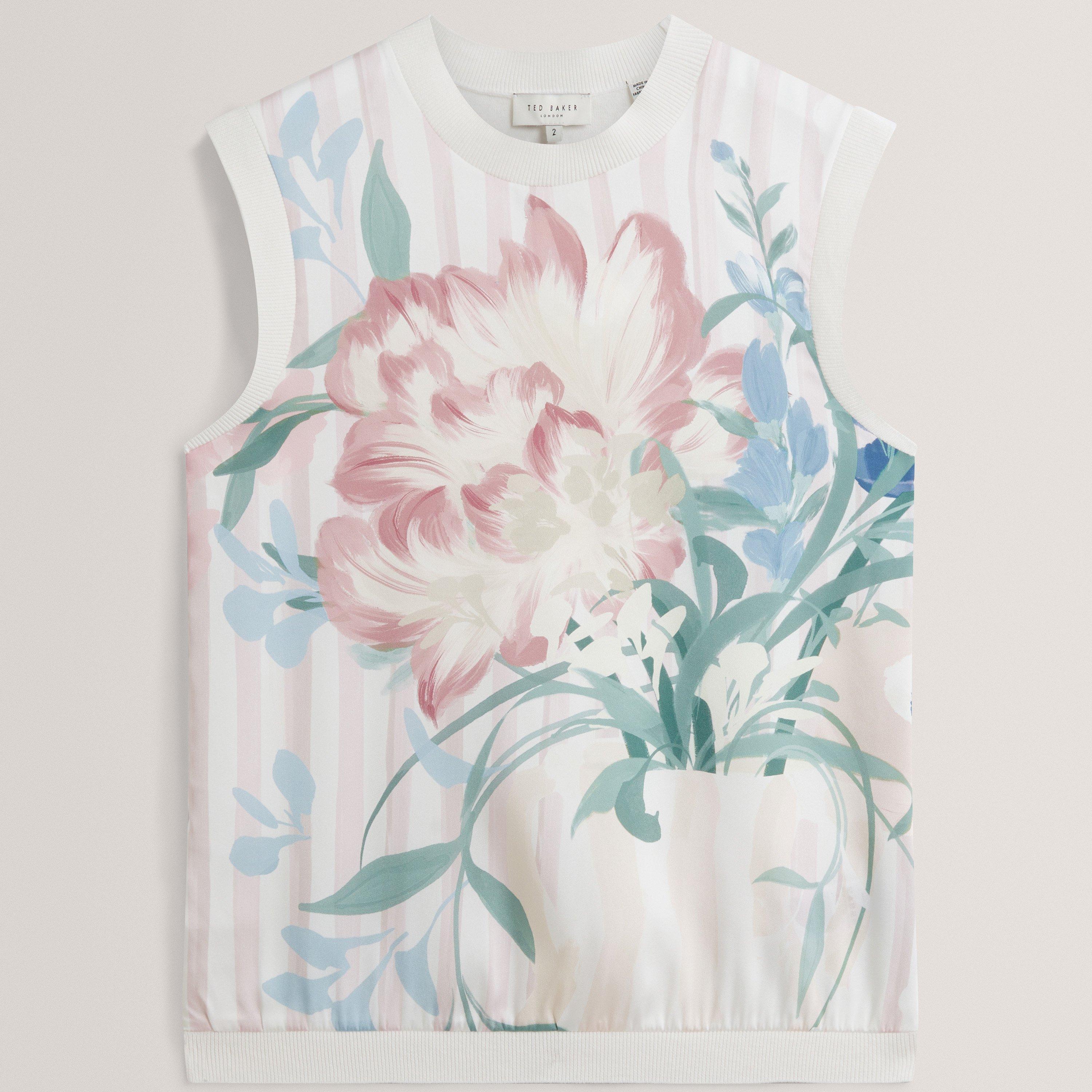 Cadre Ovale Fait De Fleurs Sauvages Aquarelles Et De Feuilles