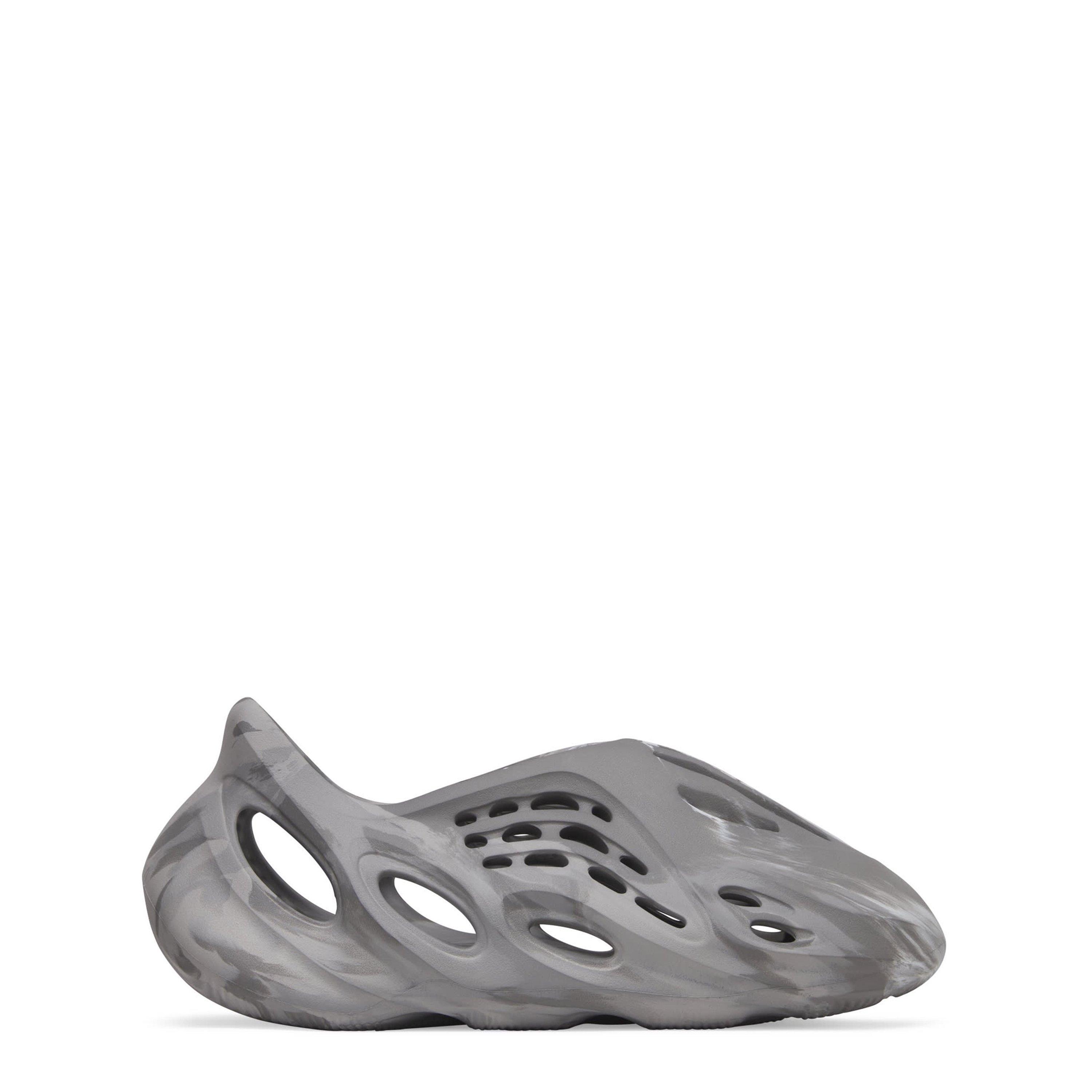 foam runner moon grey stockx