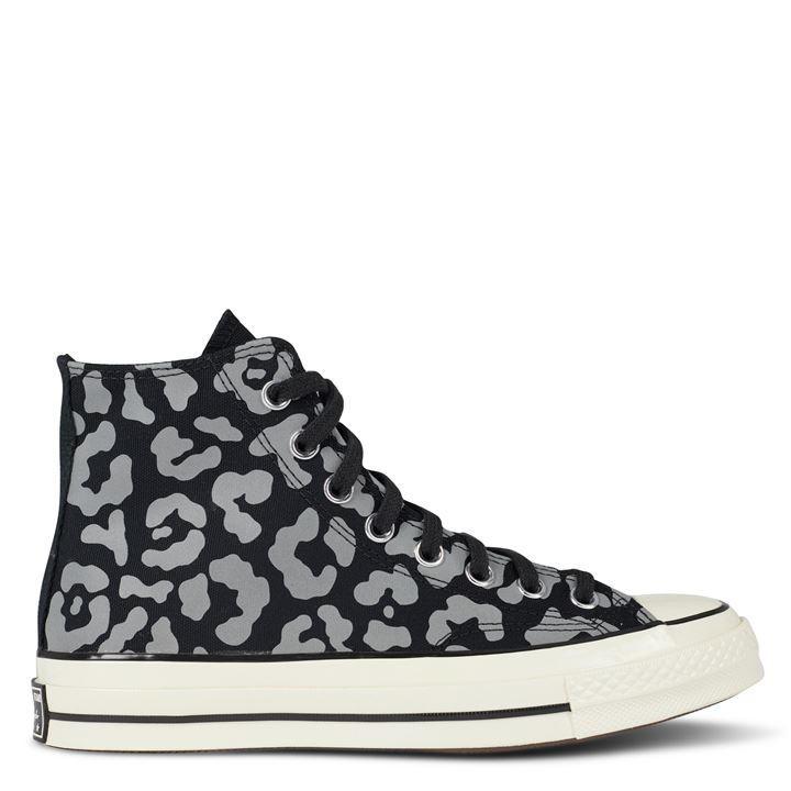 Black leopard converse deals