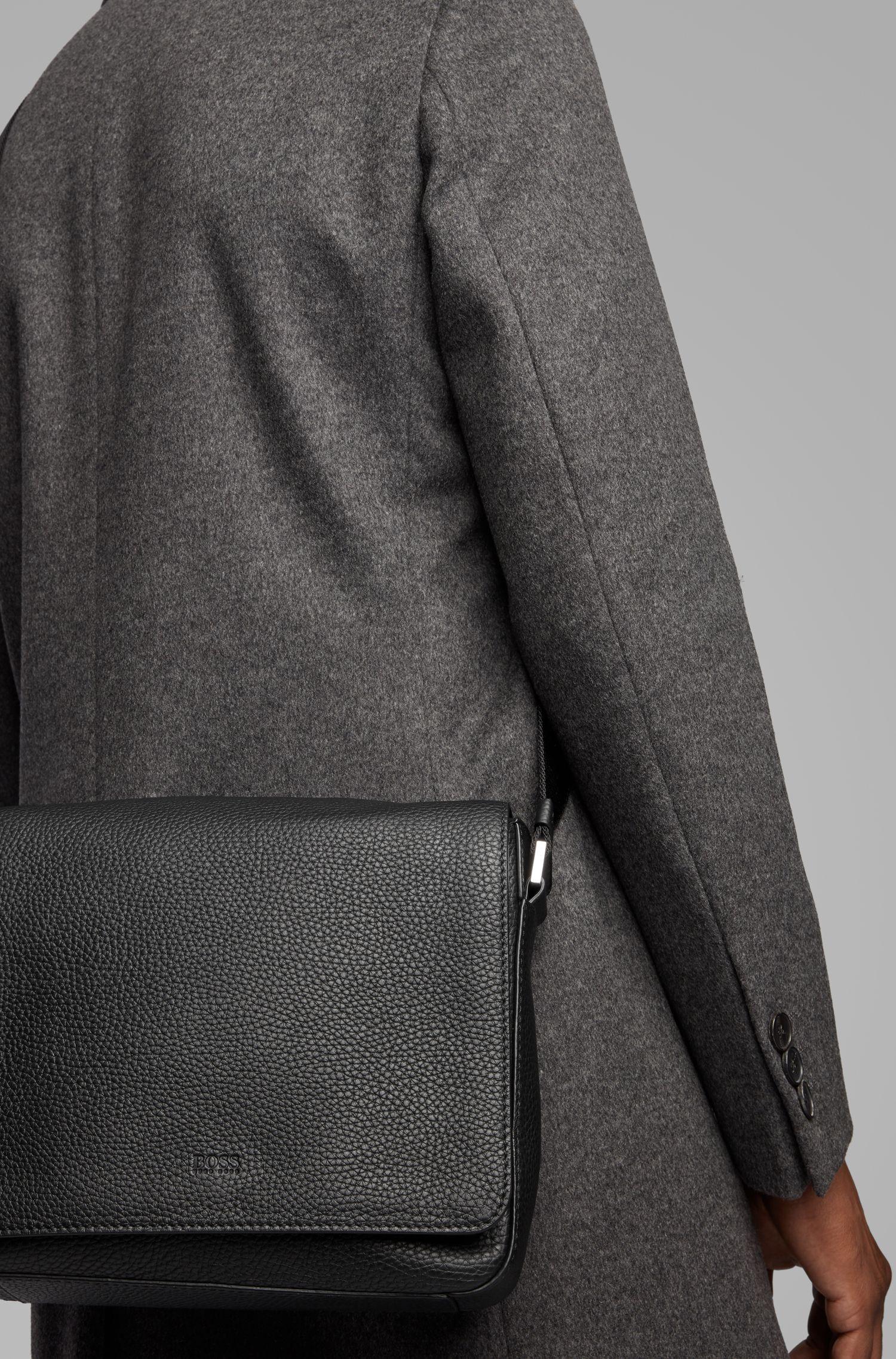 BOSS by Hugo Boss Italianleather Messenger Bag With A Natural Grain in