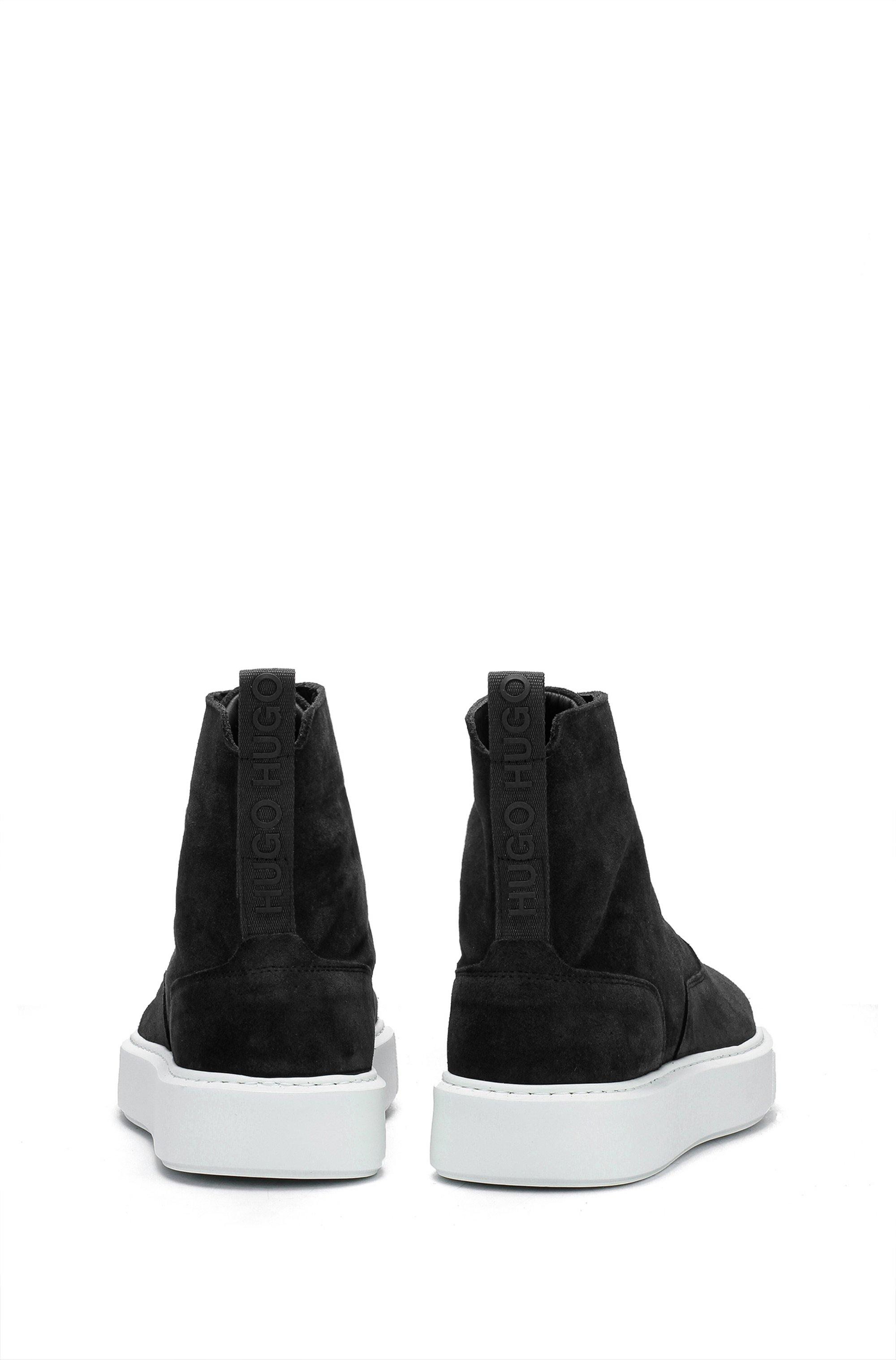 pull on trainer boots
