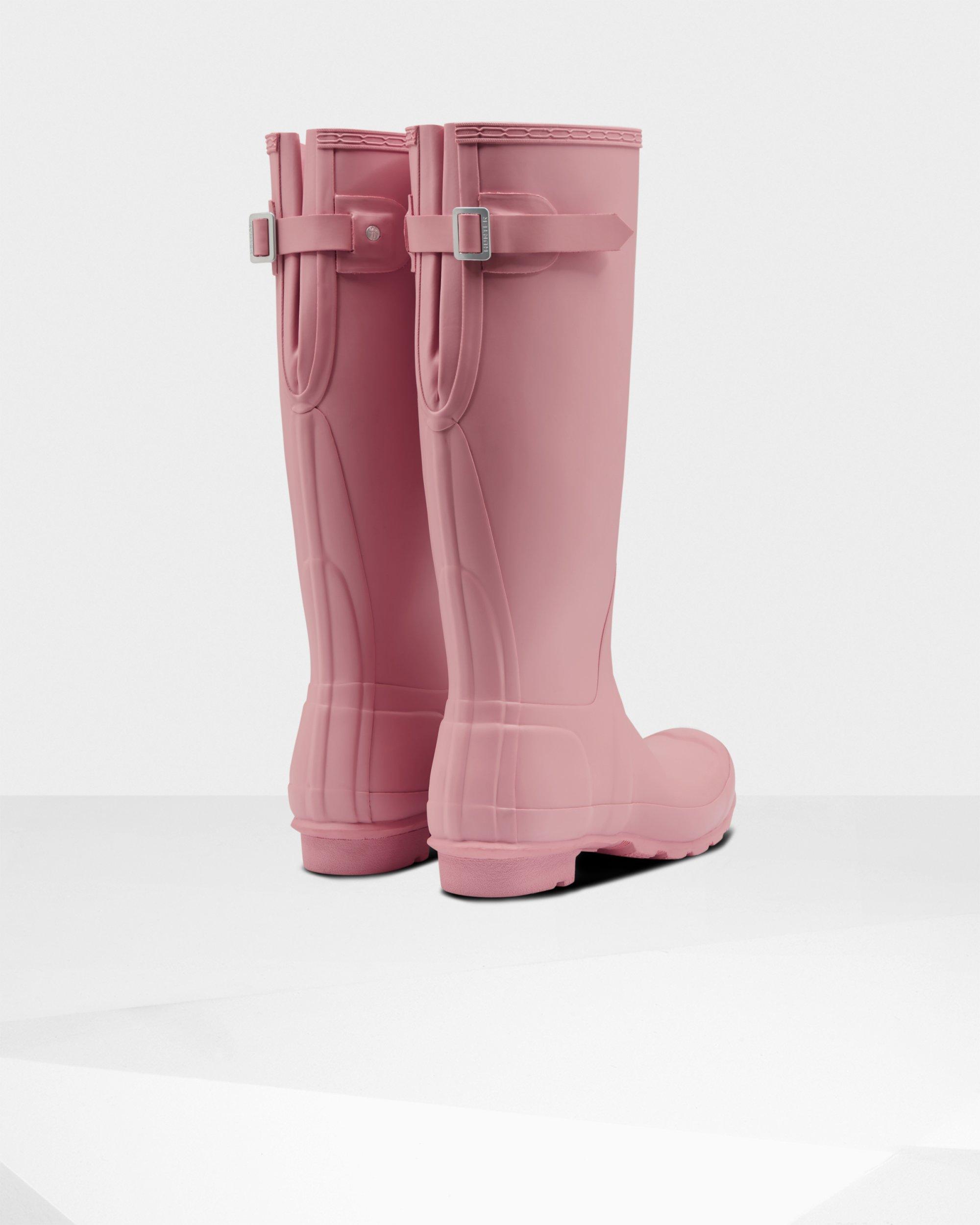 adjustable rain boots