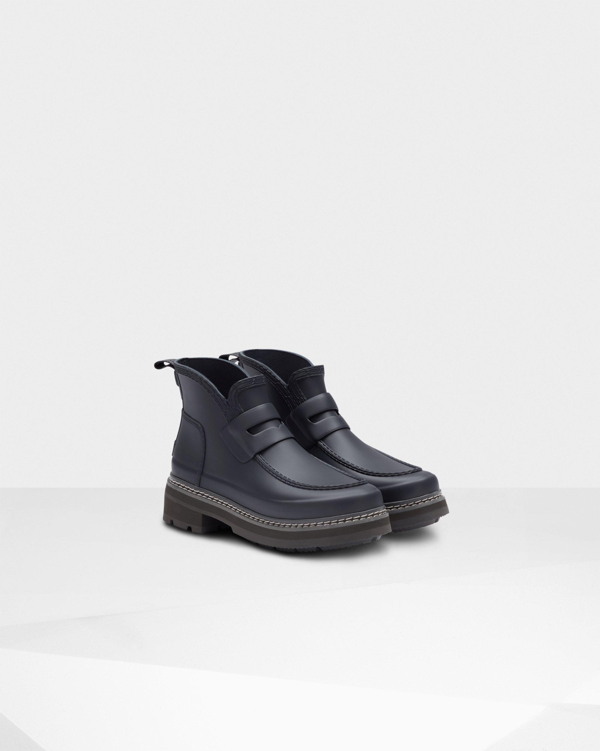 hunter refined stitch detail bootie